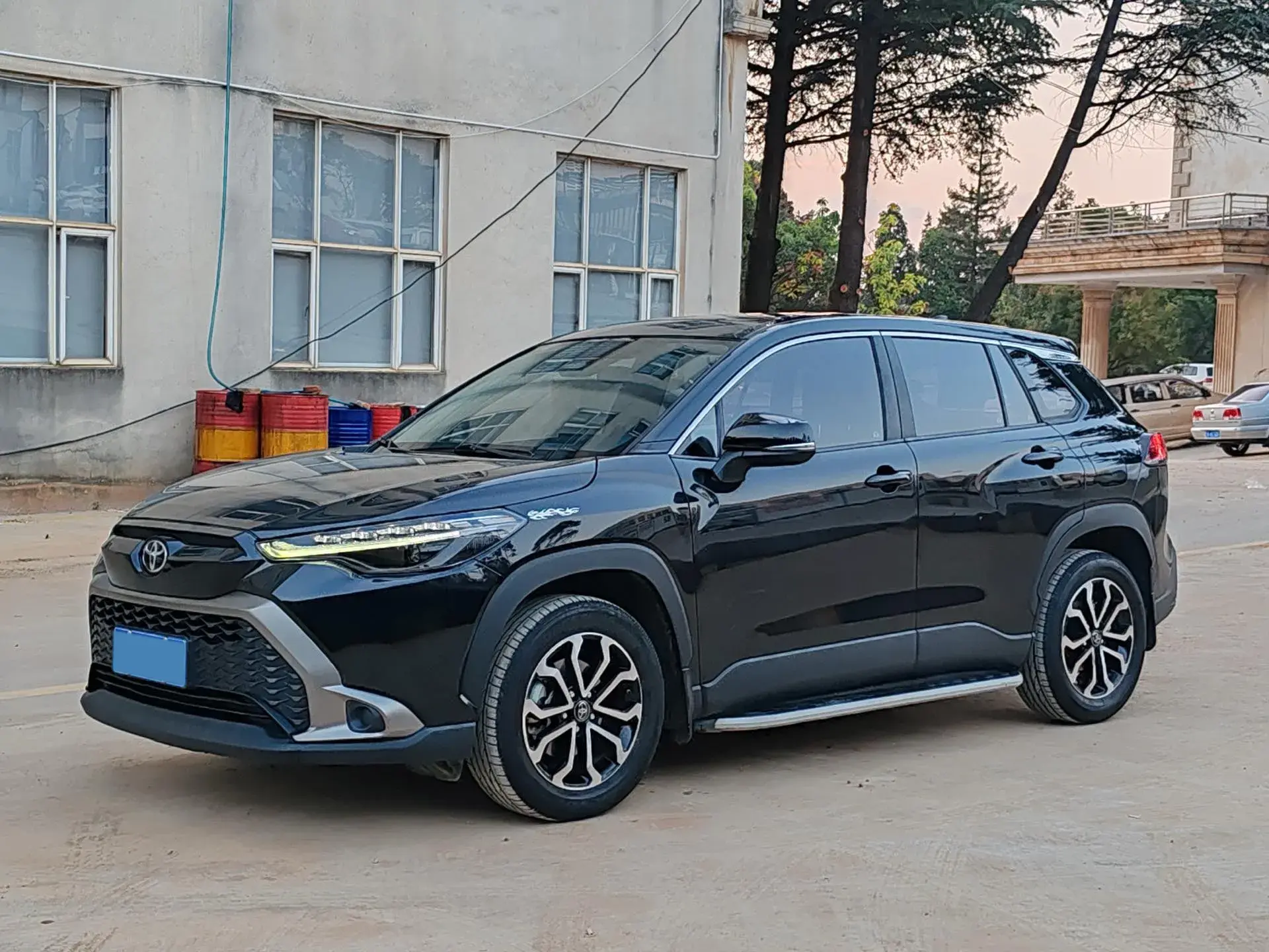 2023 TOYOTA FRONTLANDER view 1