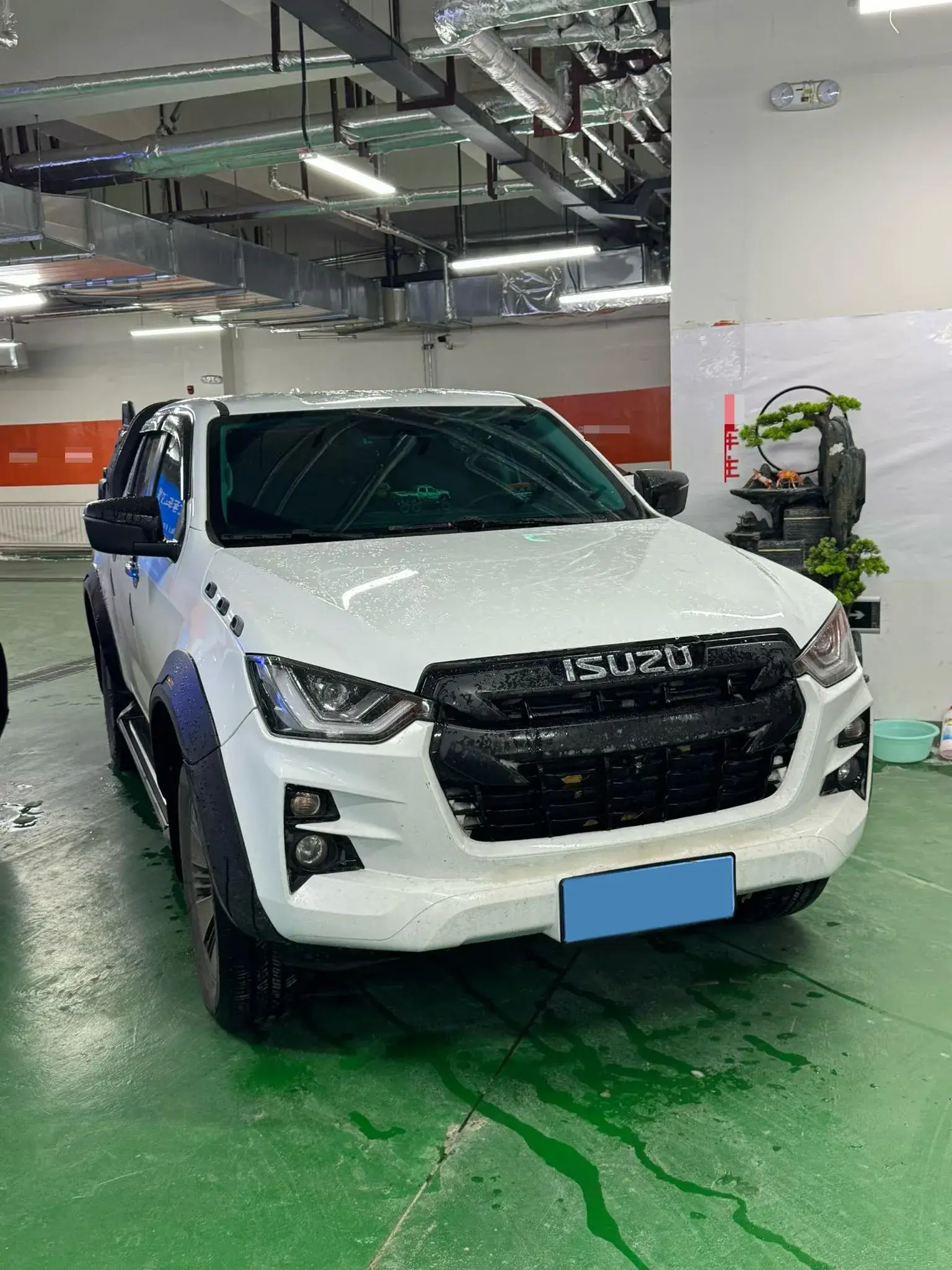 2021 ISUZU D-MAX thumbnail 4