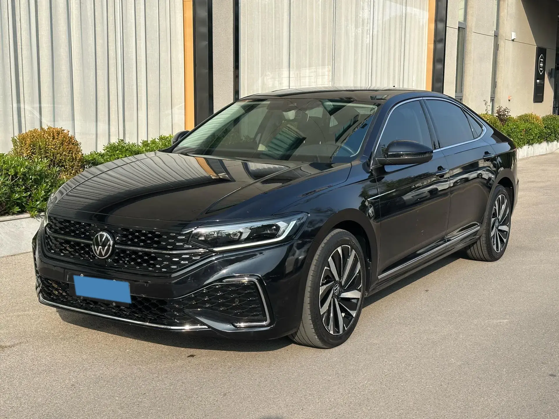 2022 VOLKSWAGEN PASSAT view 1