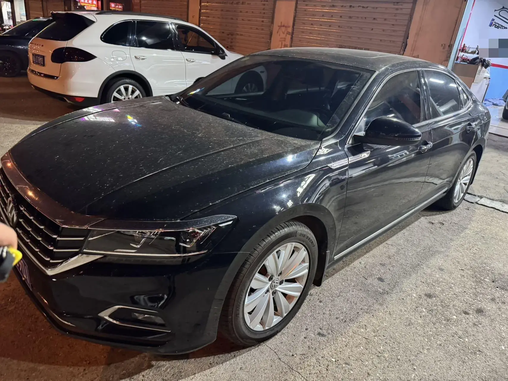 2019 VOLKSWAGEN PASSAT thumbnail 2