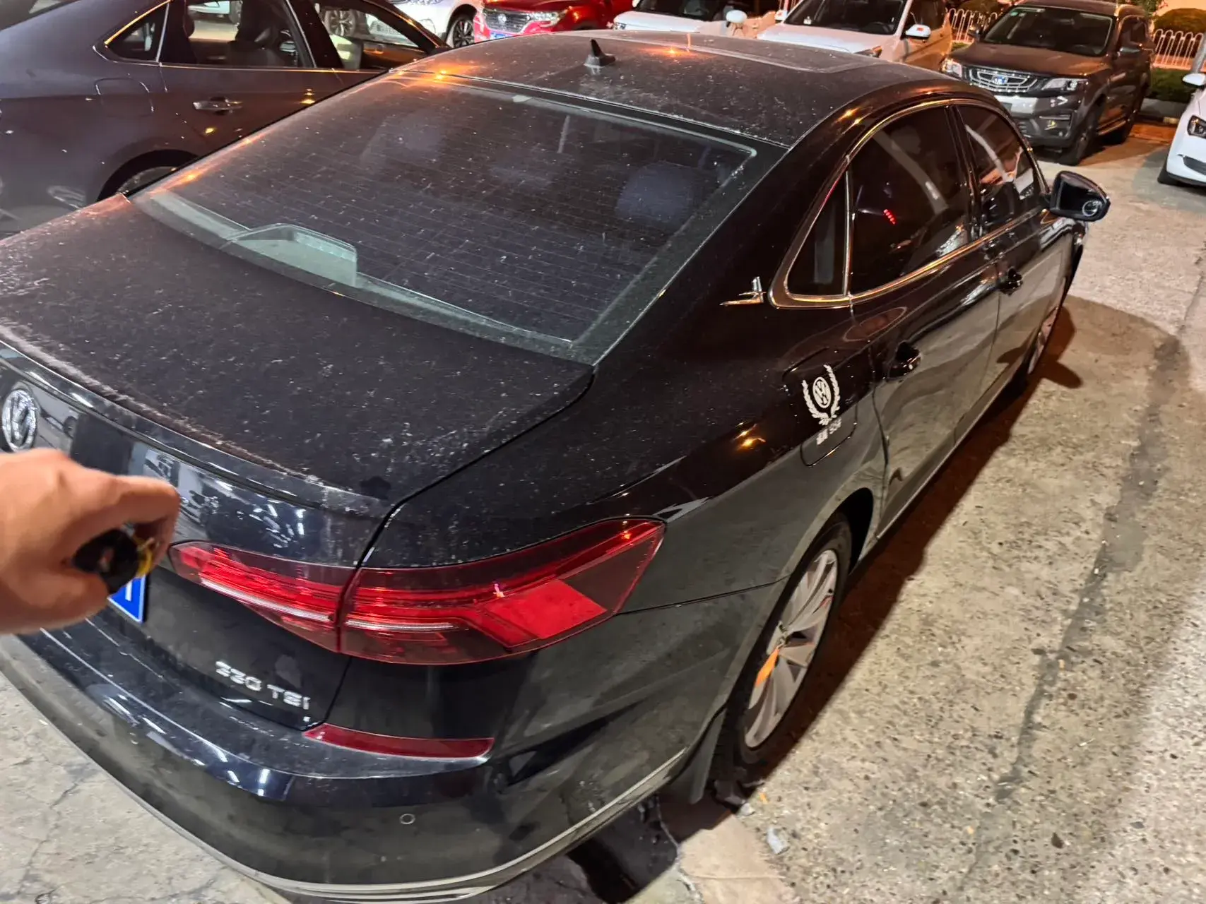 2019 VOLKSWAGEN PASSAT thumbnail 4