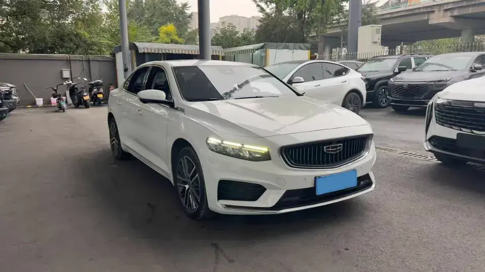 2021 GEELY PREFACE thumbnail 3