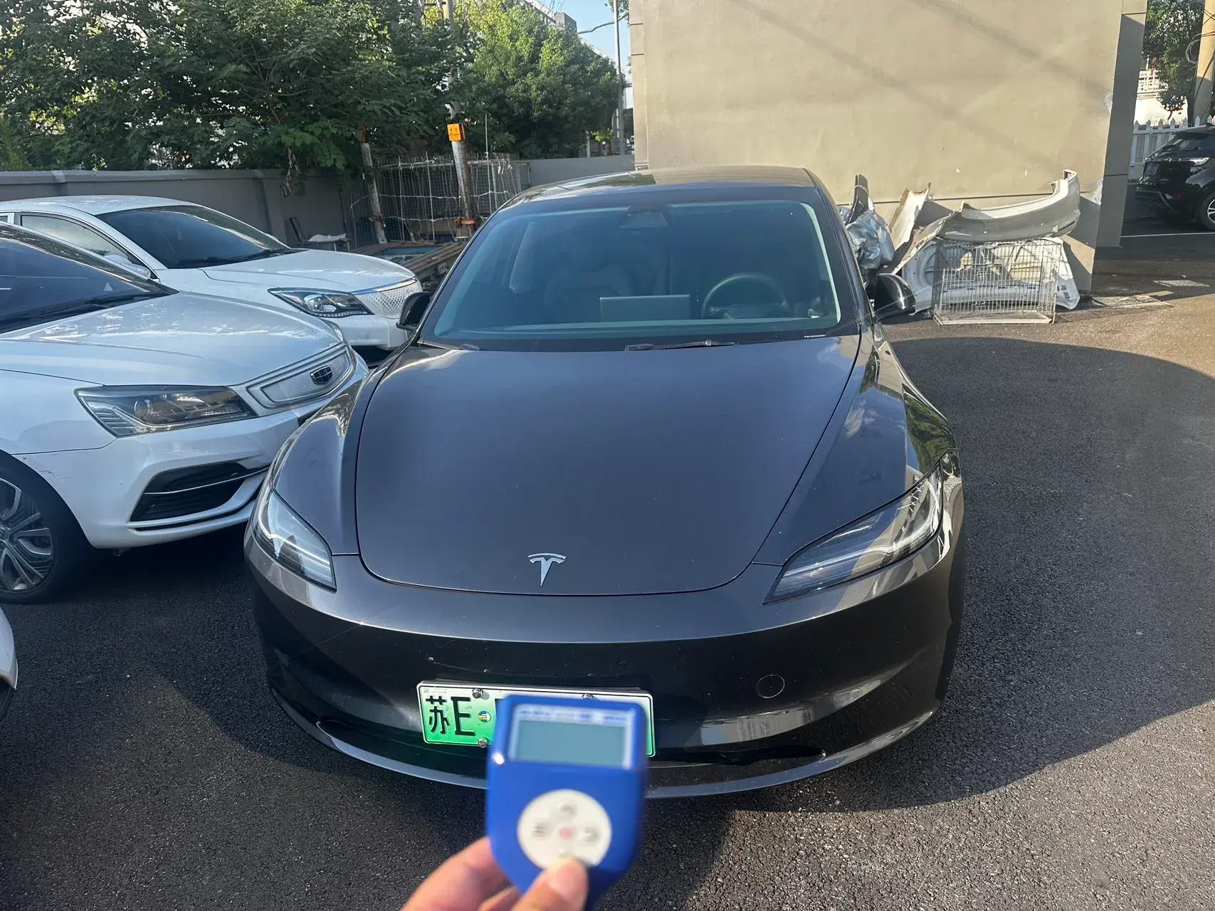 2023 TESLA MODEL thumbnail 2