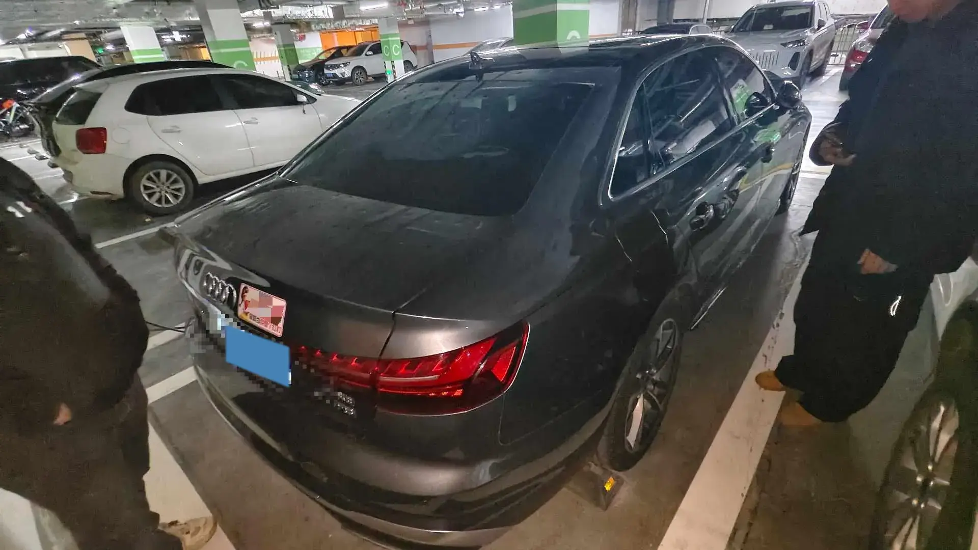 2022 AUDI A4L thumbnail 2