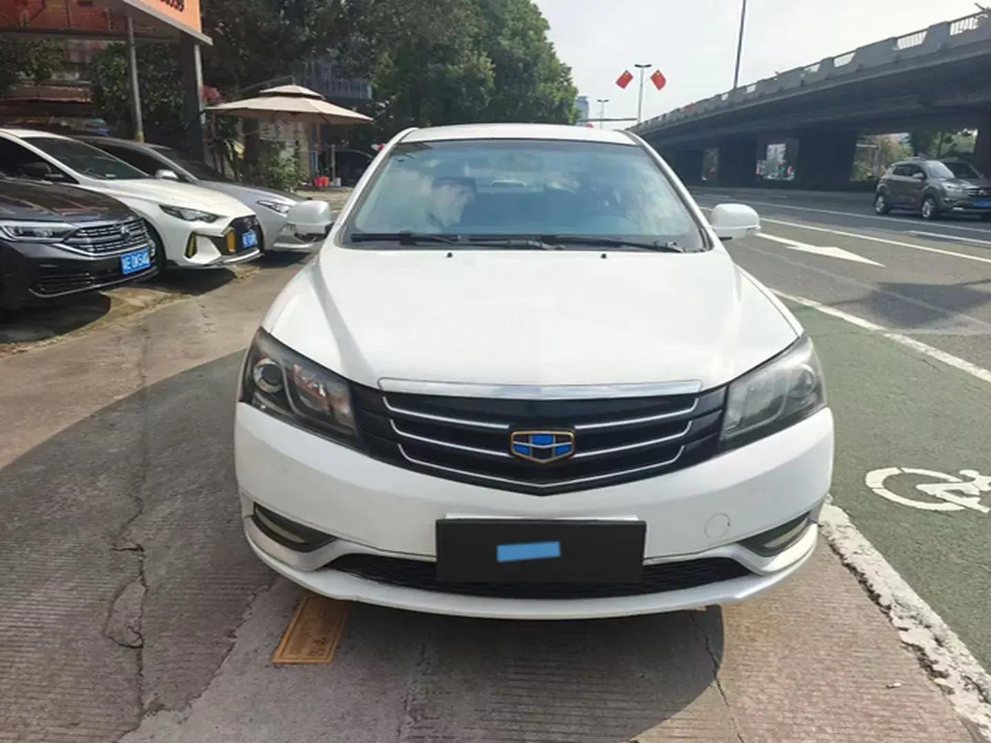 2017 GEELY EMGRAND thumbnail 2