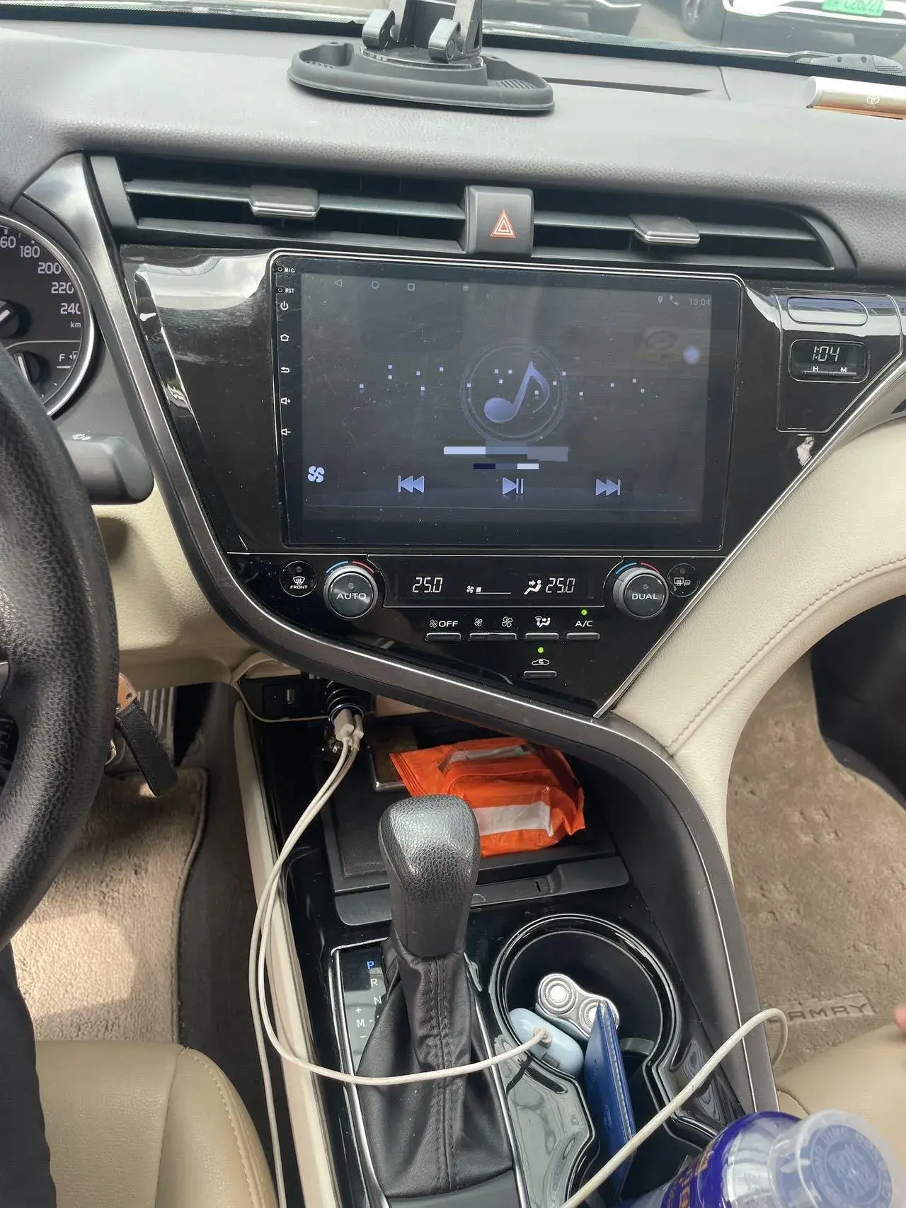 2019 TOYOTA CAMRY thumbnail 4