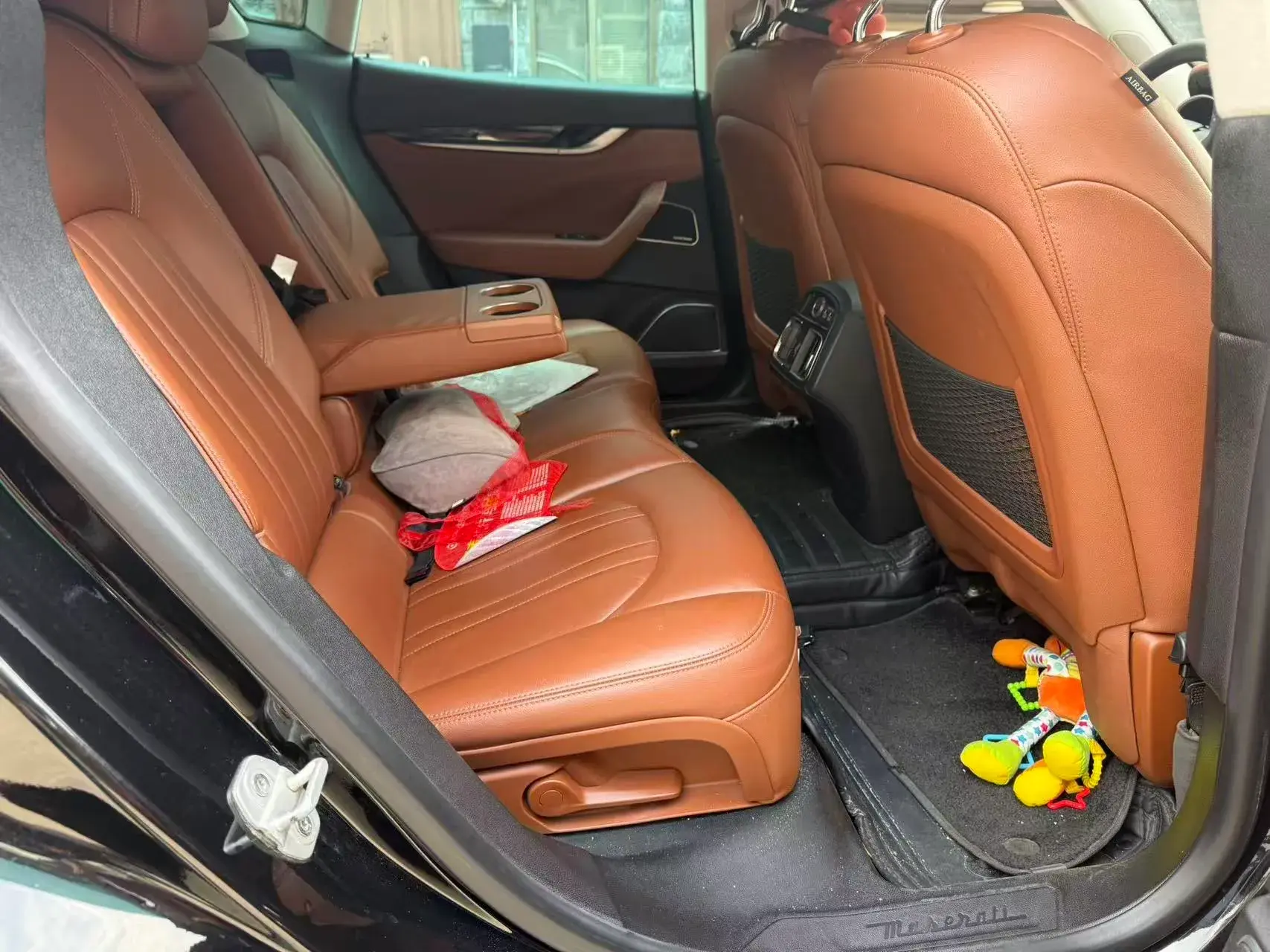 2018 MASERATI LEVANTE thumbnail 4