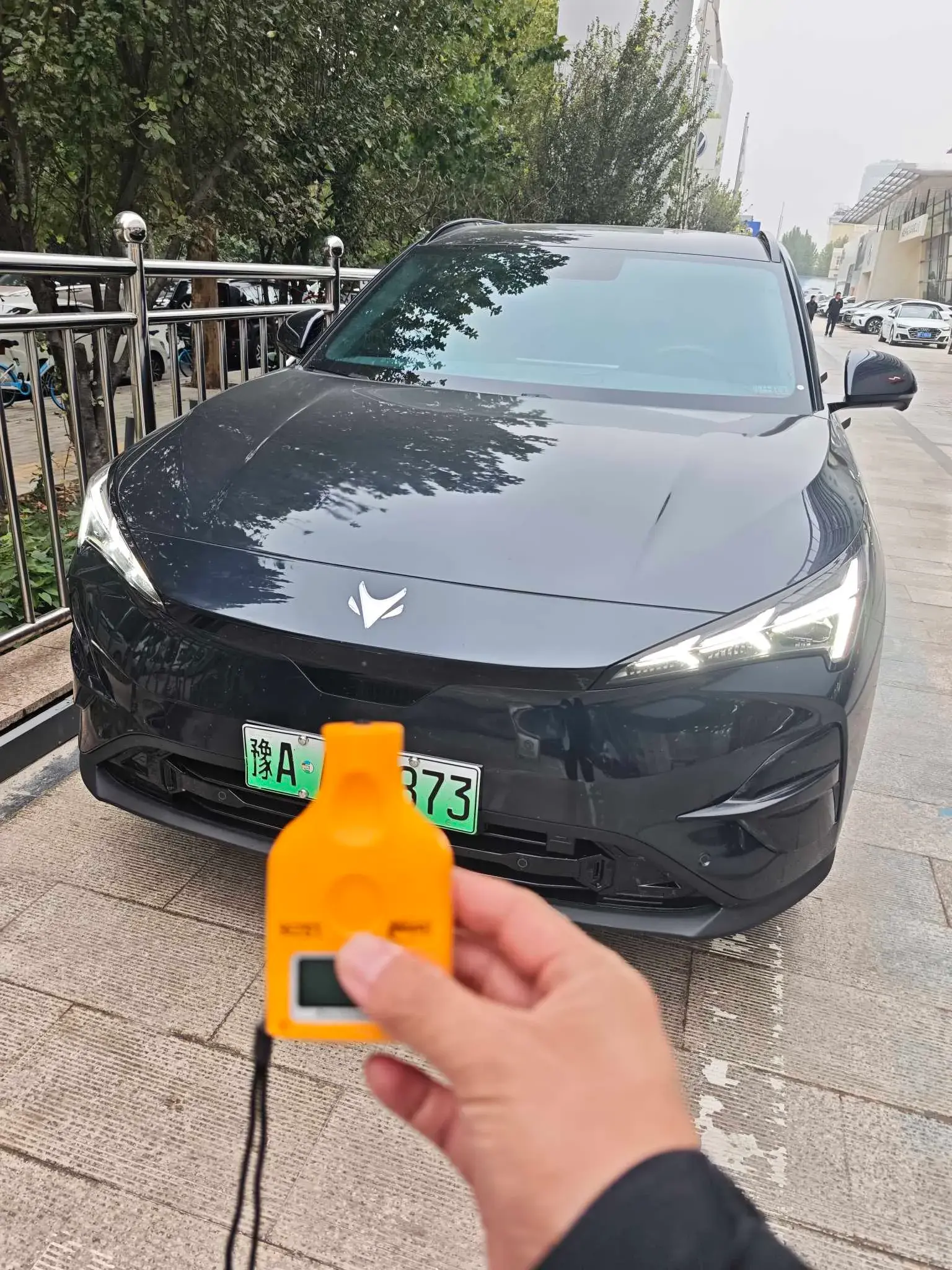 2024 ARCFOX ΑT5 thumbnail 2