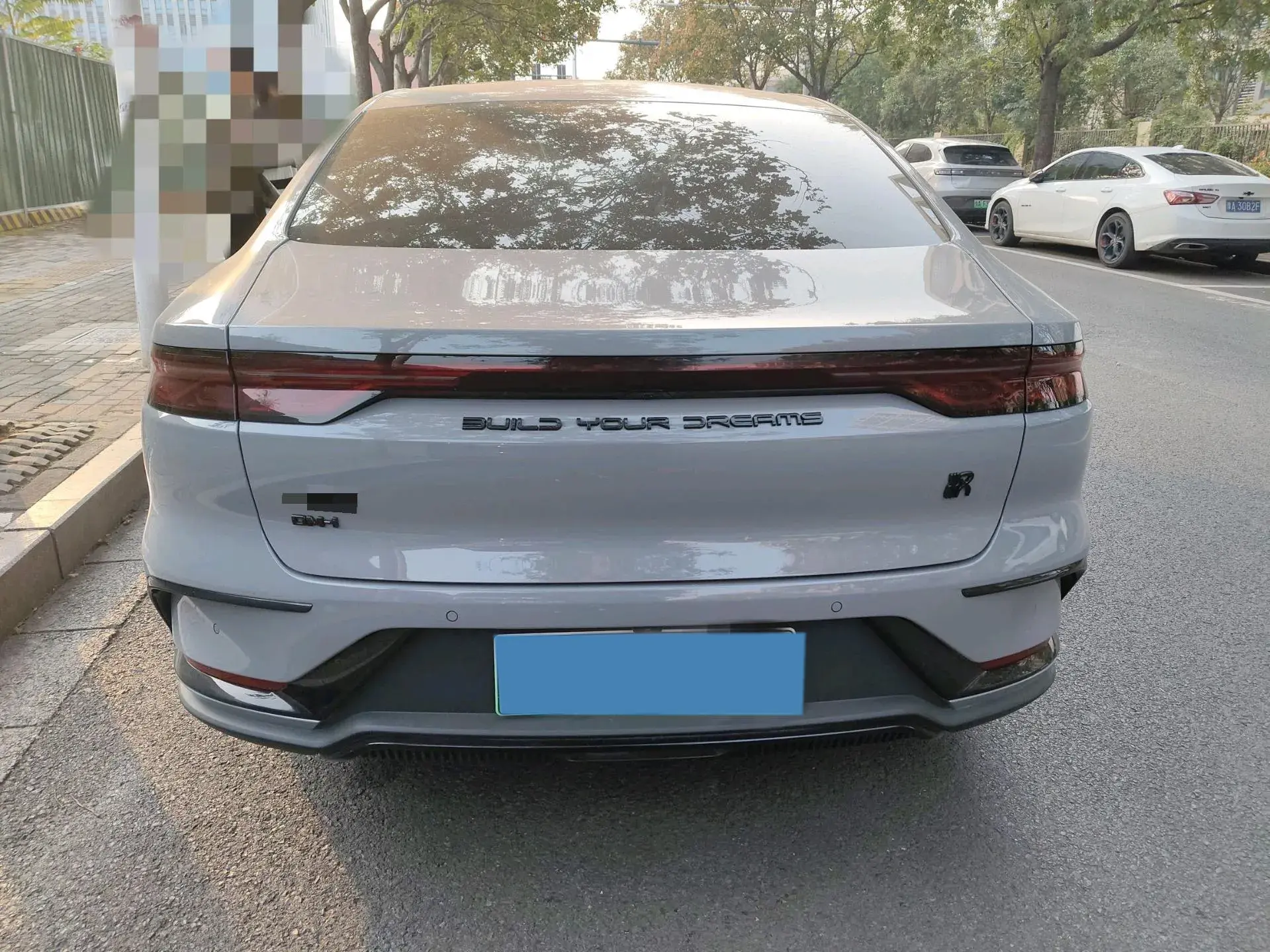 2025 BYD HAN thumbnail 4