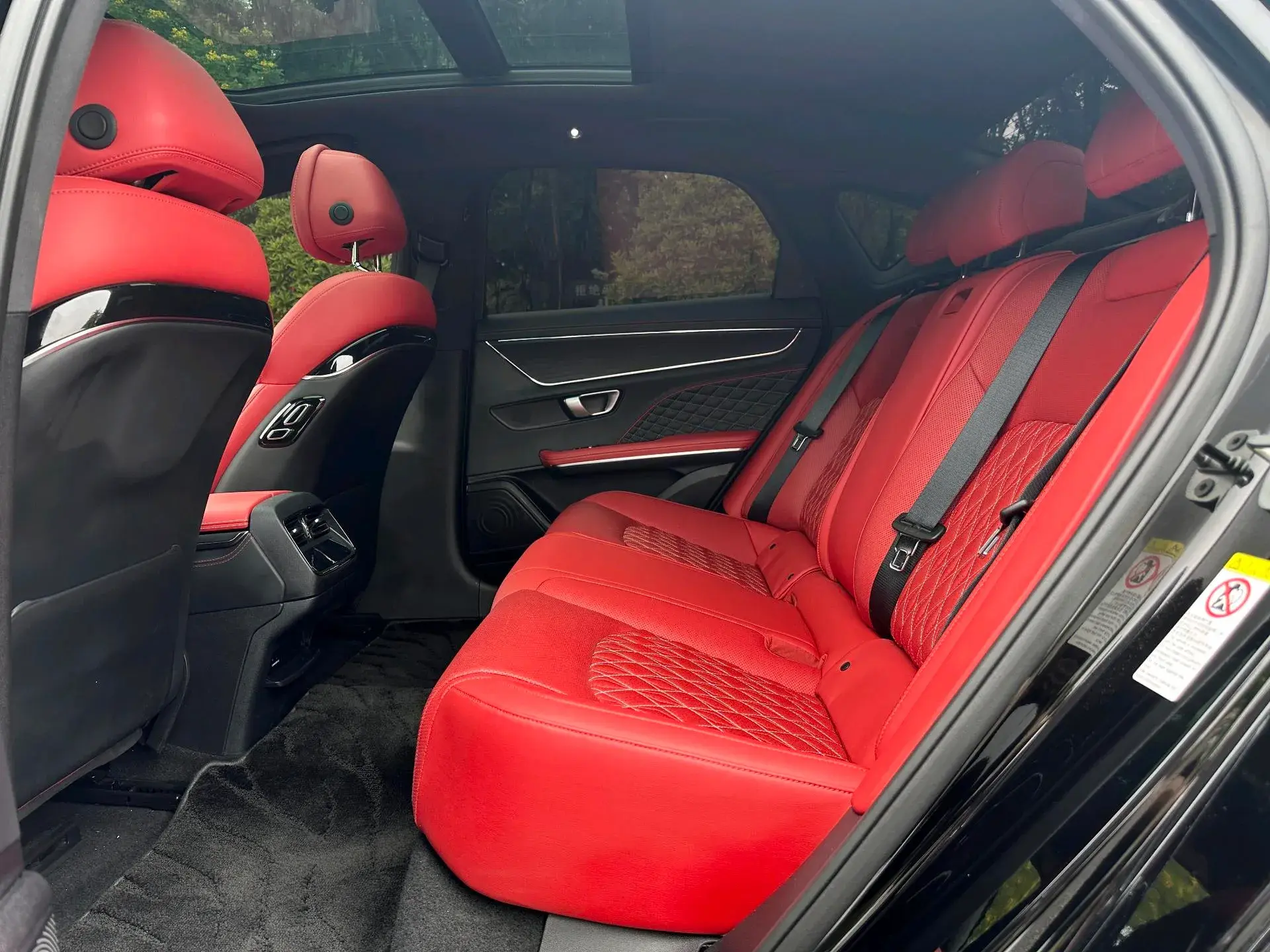 2020 BYD HAN thumbnail 3