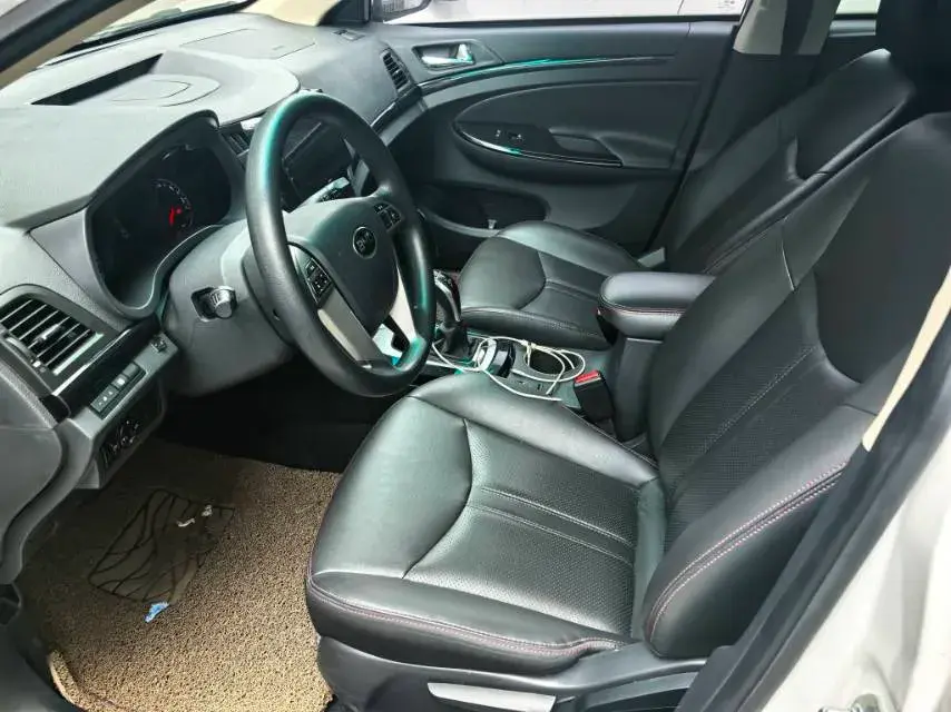 2018 BYD E5 thumbnail 3