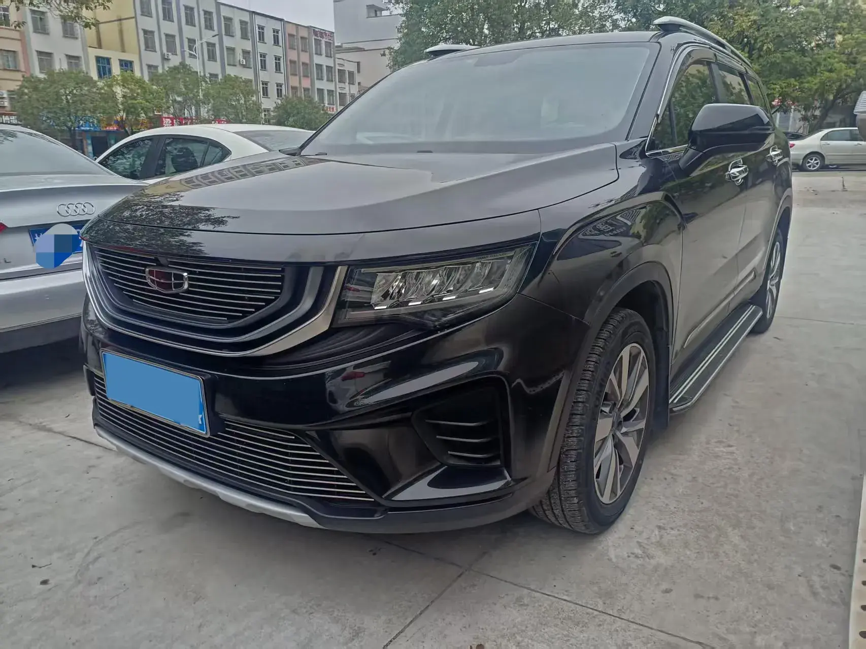 2020 GEELY OKAVANGO view 1