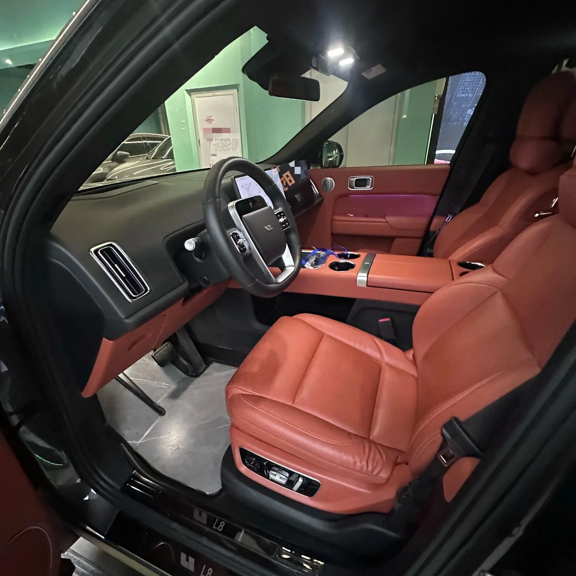 2023 LI L8 thumbnail 4