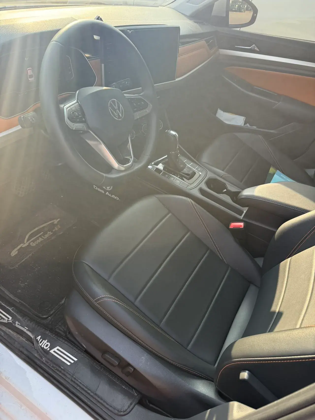 2023 VOLKSWAGEN BORA thumbnail 2