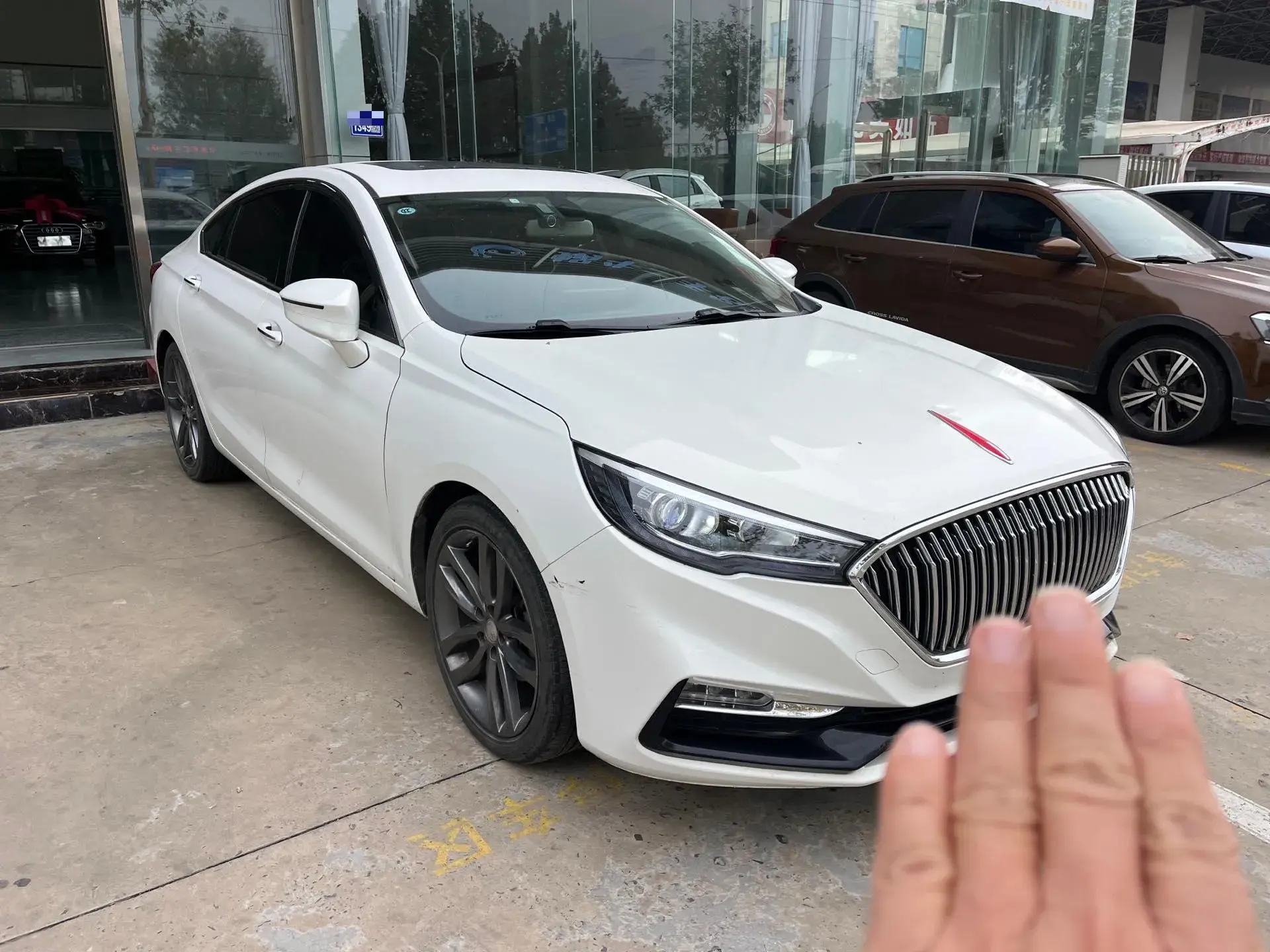2019 HONGQI H5 thumbnail 2
