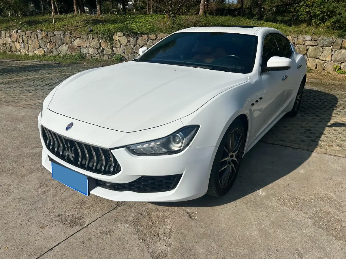 2019 Maserati Ghibli 3.0T 350HP V6 8AT