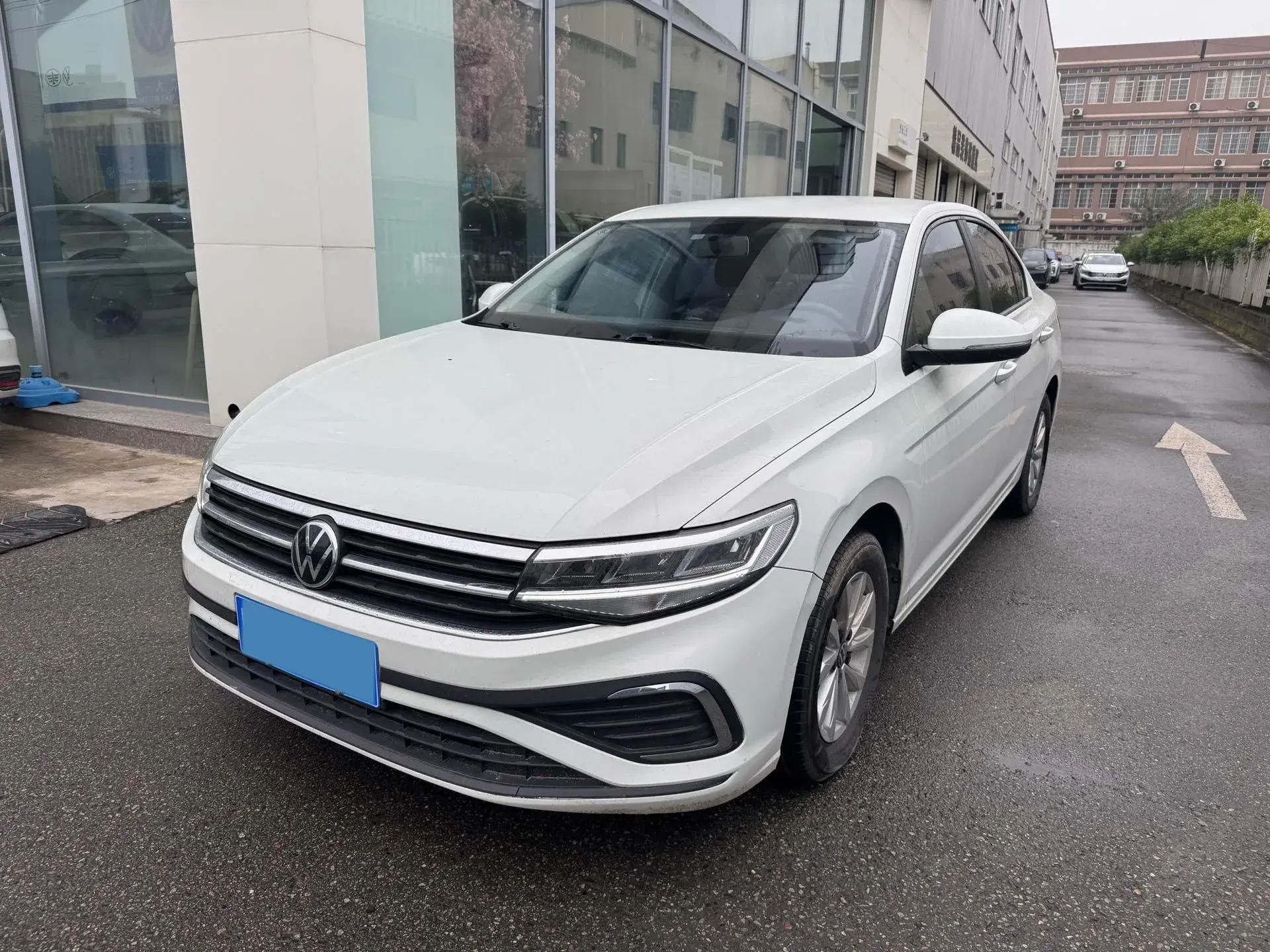 2023 VOLKSWAGEN BORA view 1