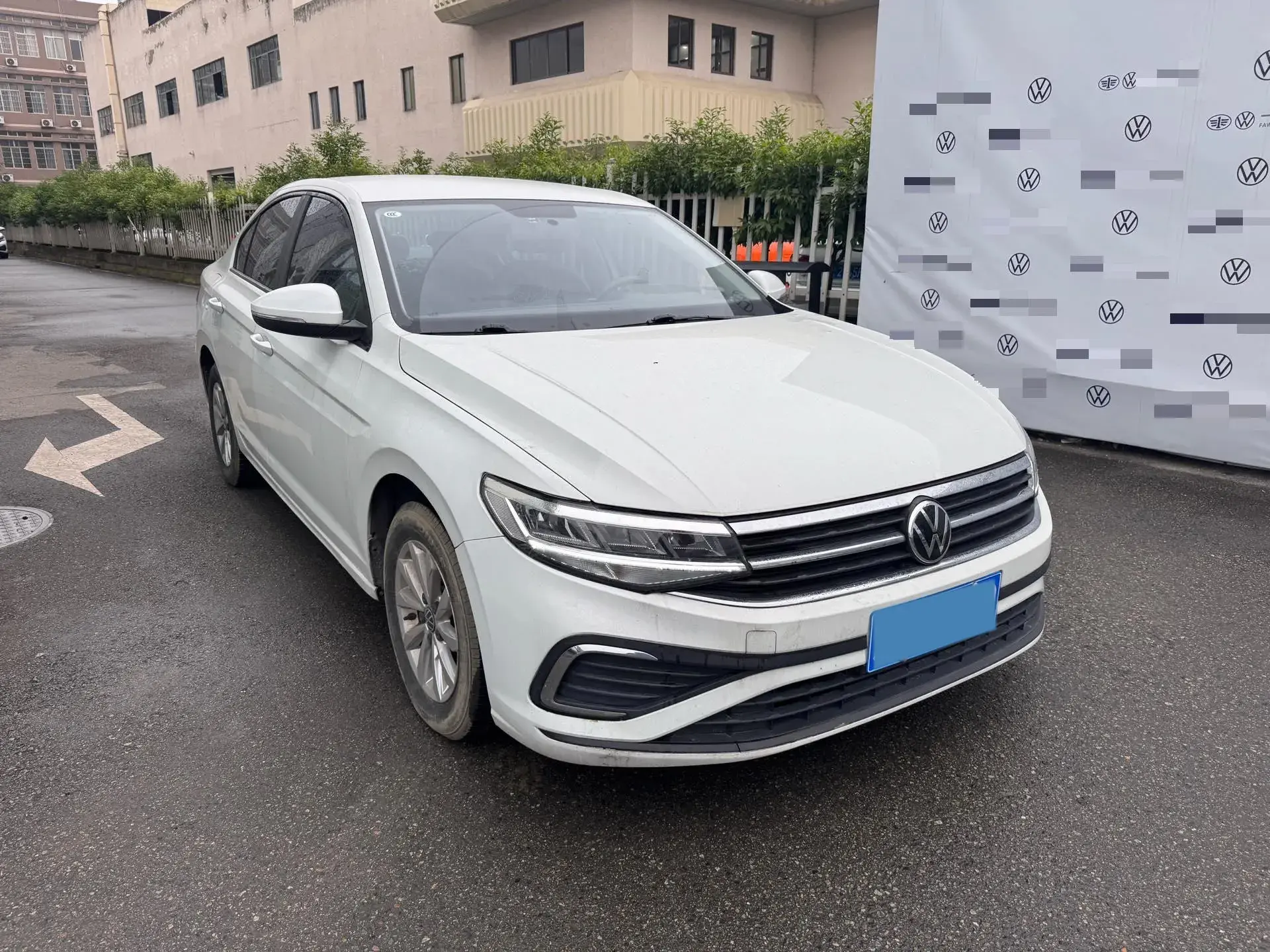 2023 VOLKSWAGEN BORA thumbnail 3