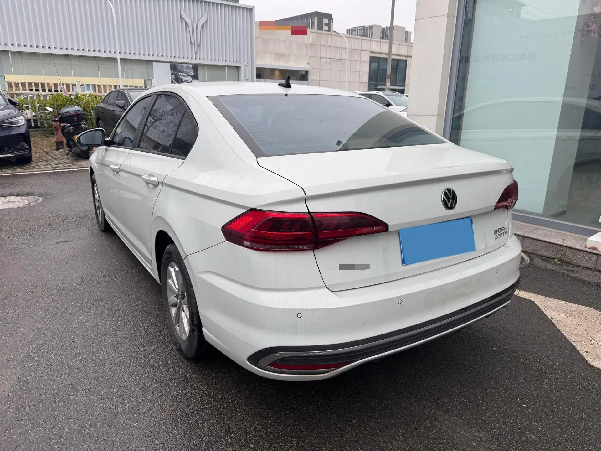 2023 VOLKSWAGEN BORA thumbnail 4