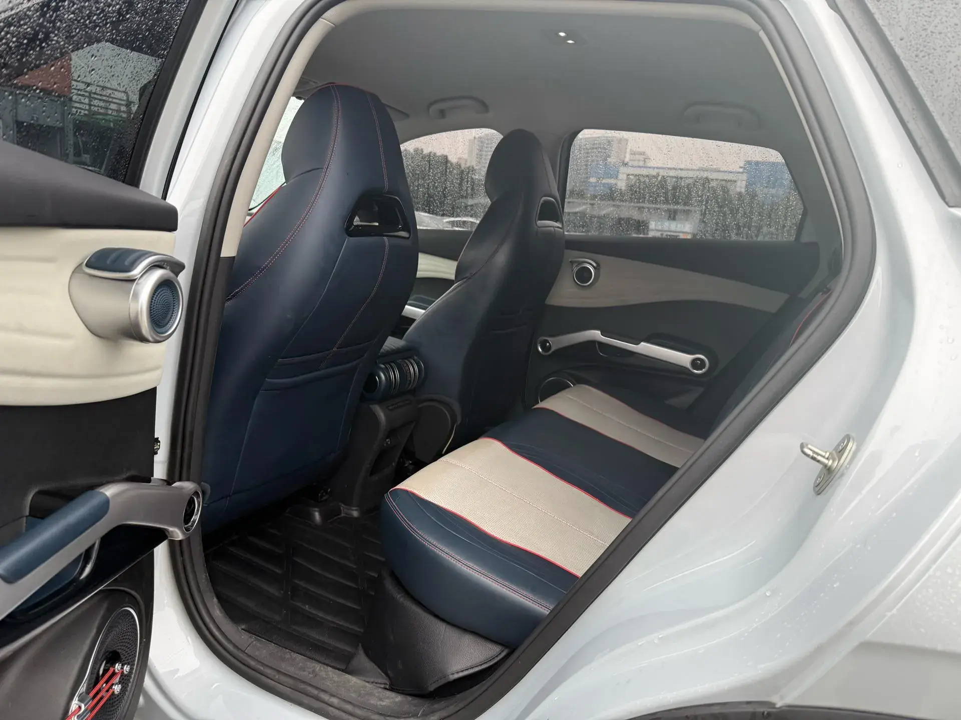 2022 BYD YUAN thumbnail 4