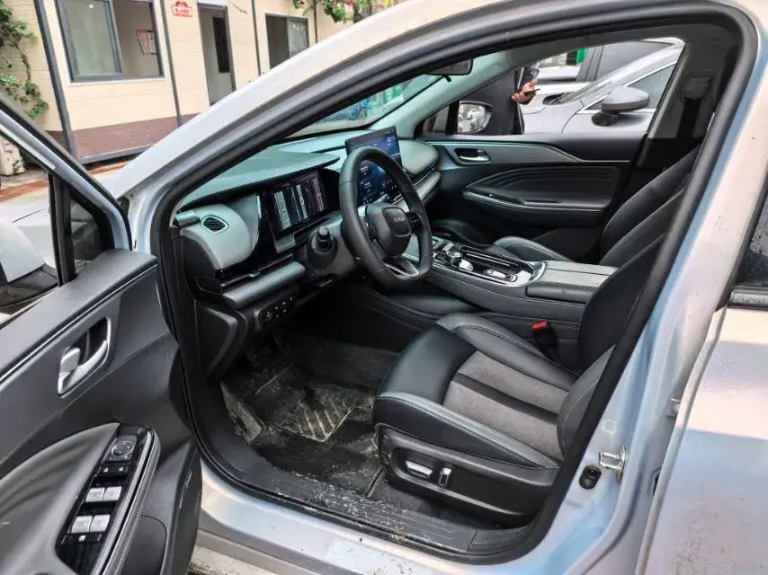 2022 AION S thumbnail 2