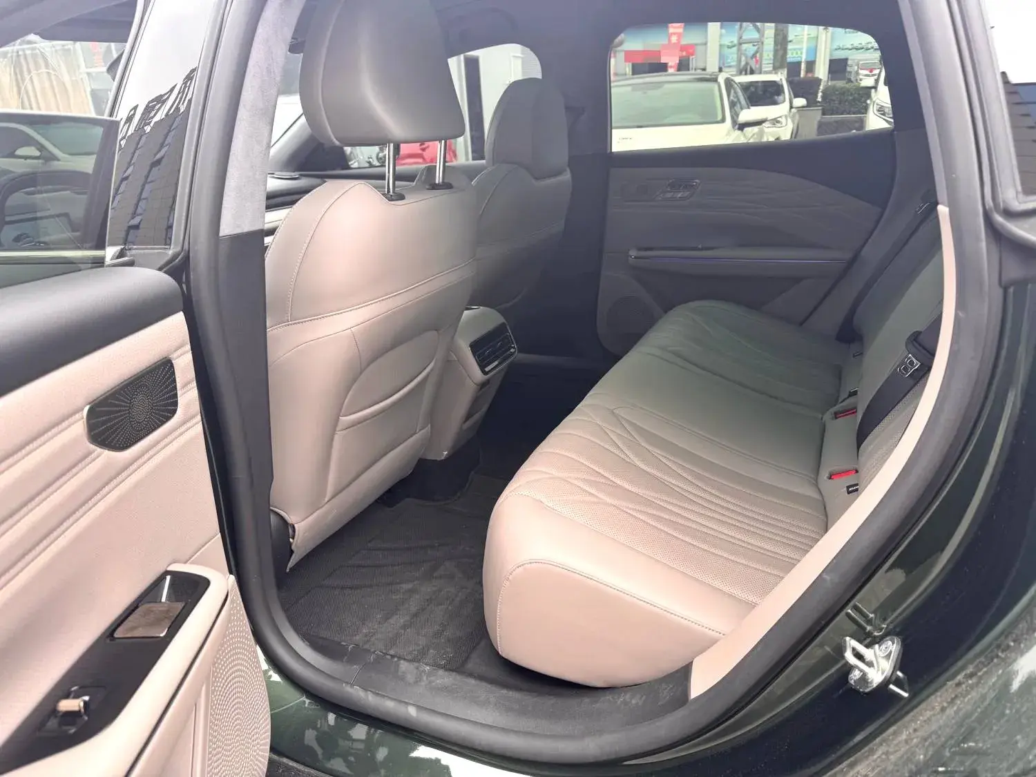 2025 GEELY GALAXY thumbnail 2