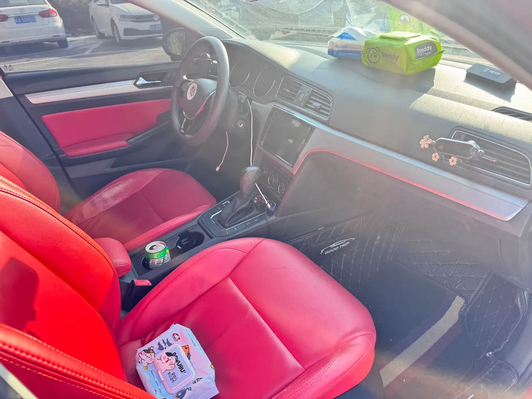 2018 VOLKSWAGEN LAMANDO thumbnail 4