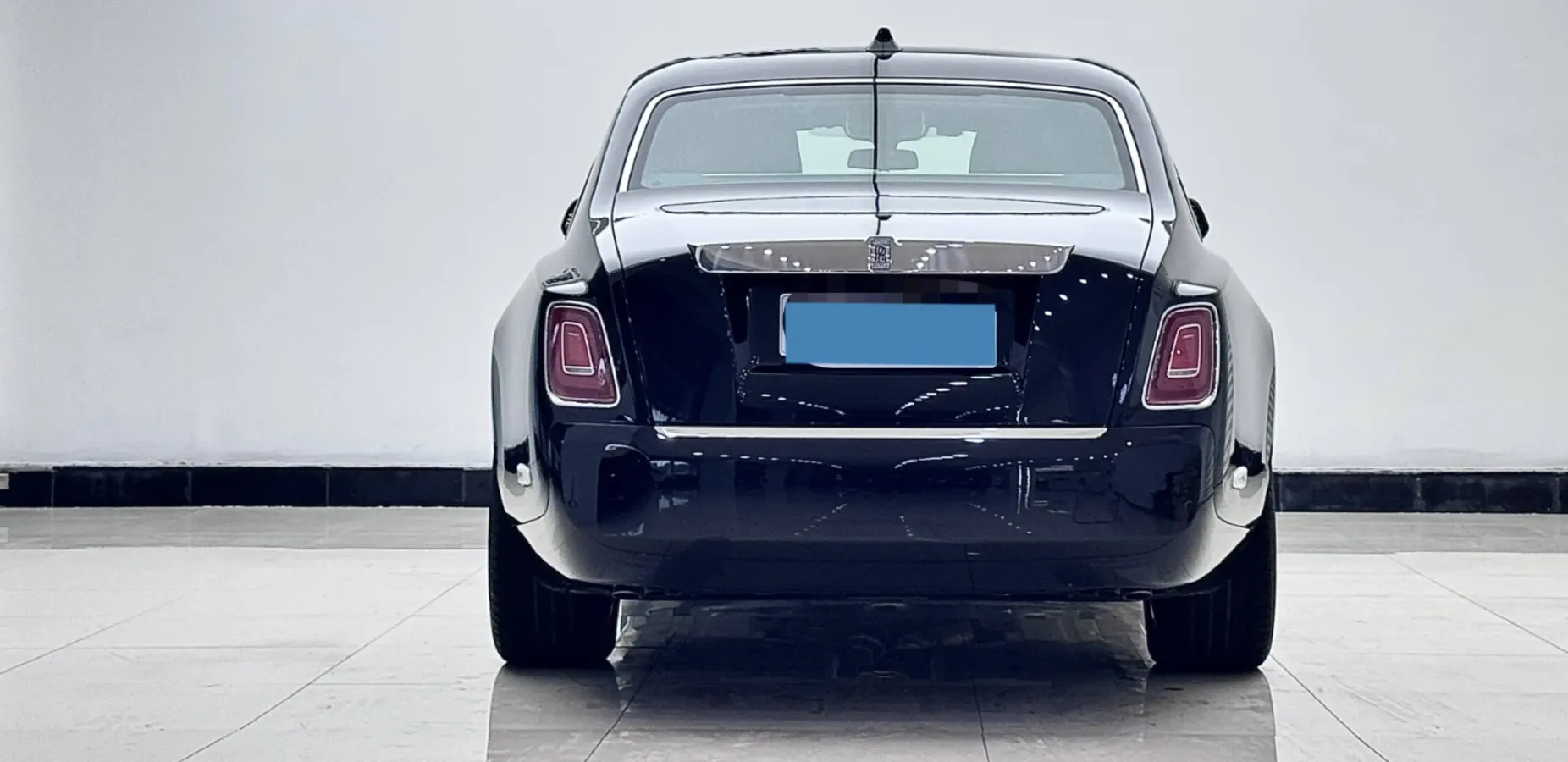 2018 Rolls-Royce Phantom 6.7T 571HP V12 8AT,autocango,china used car exporter,china ev exporter,chinese used car exporter,chinese used ev exporter
