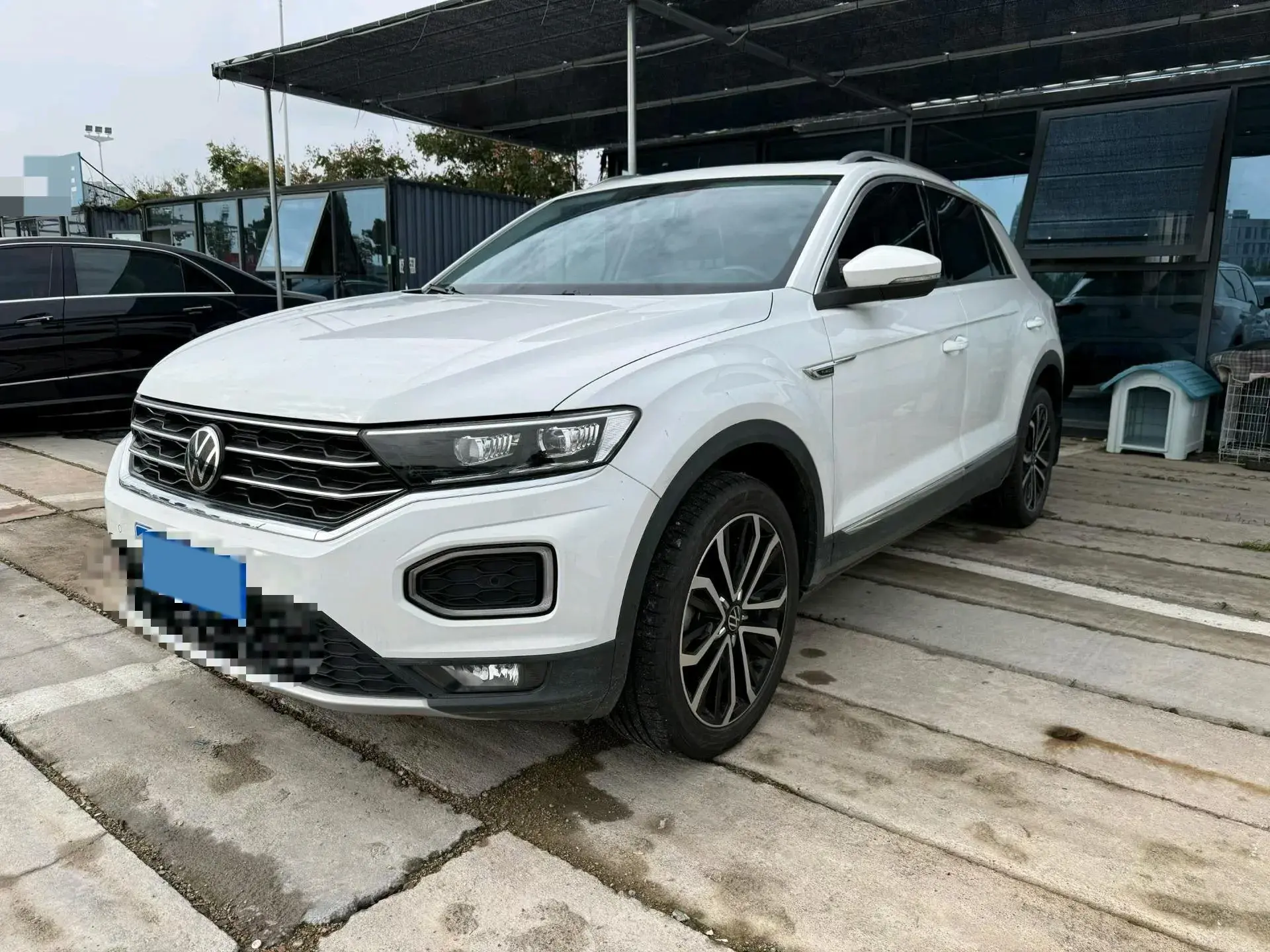 2022 VOLKSWAGEN T-ROC view 1