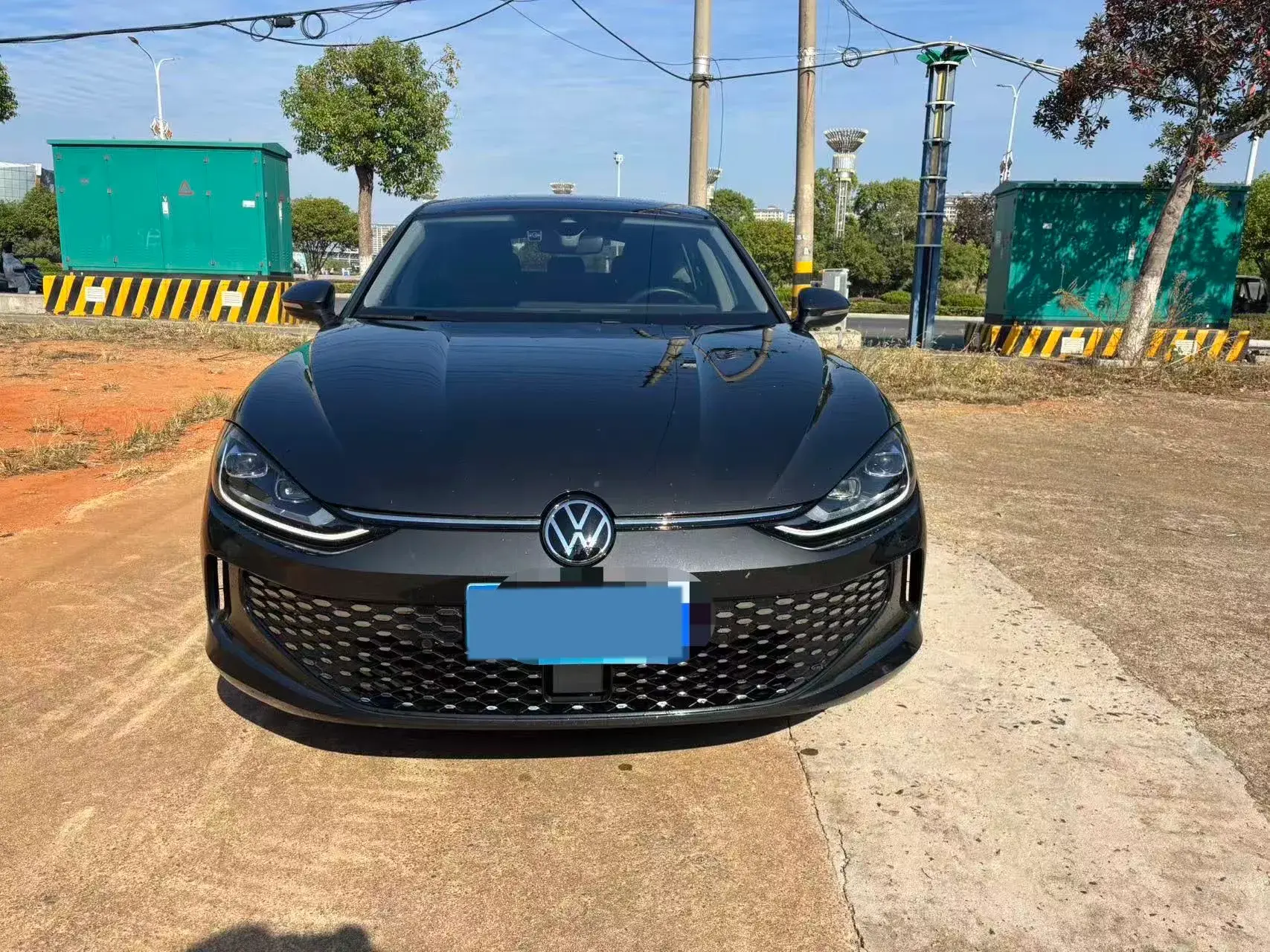 2024 VOLKSWAGEN LAMANDO thumbnail 2