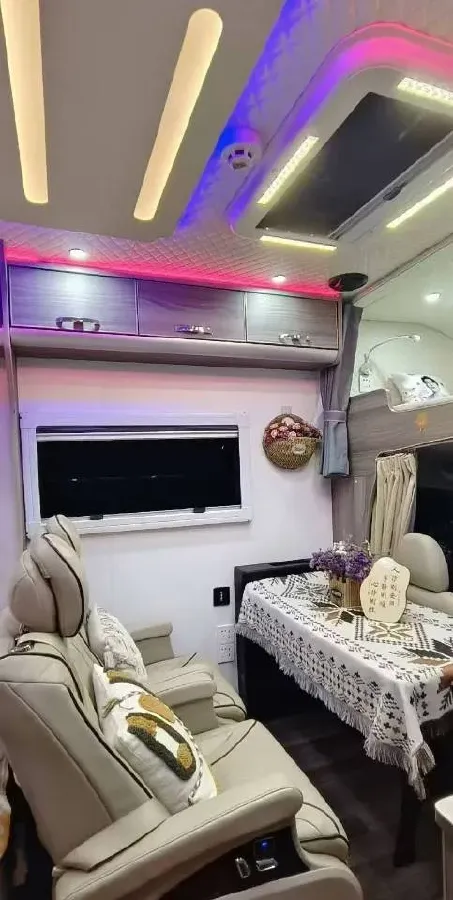 2021 MAXUS V90 RV 2.0T 148HP L4 6AT,autocango,china used car exporter,china ev exporter,chinese used car exporter,chinese used ev exporter