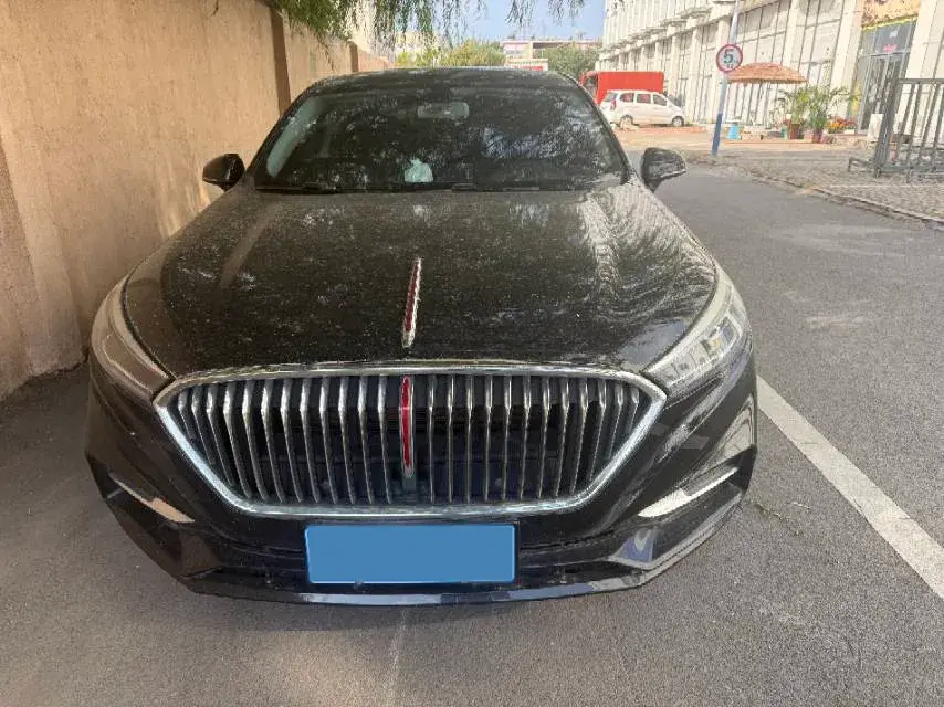 2022 HONGQI H5 thumbnail 2