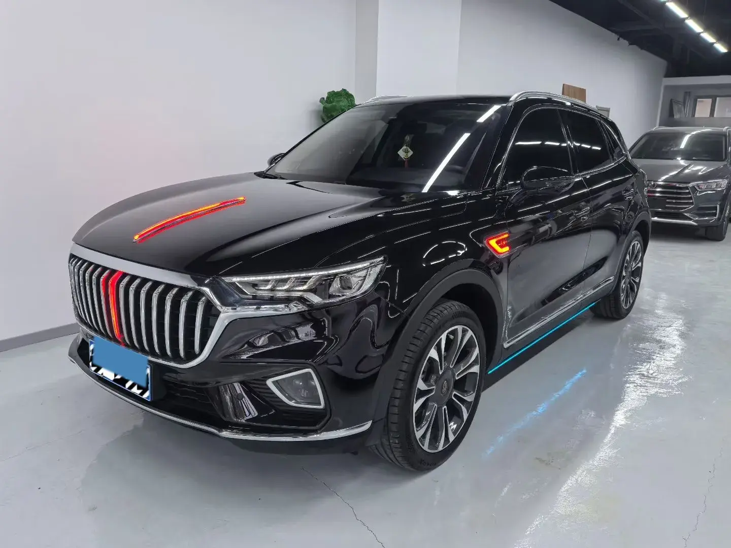 2019 HONGQI HS5 view 1