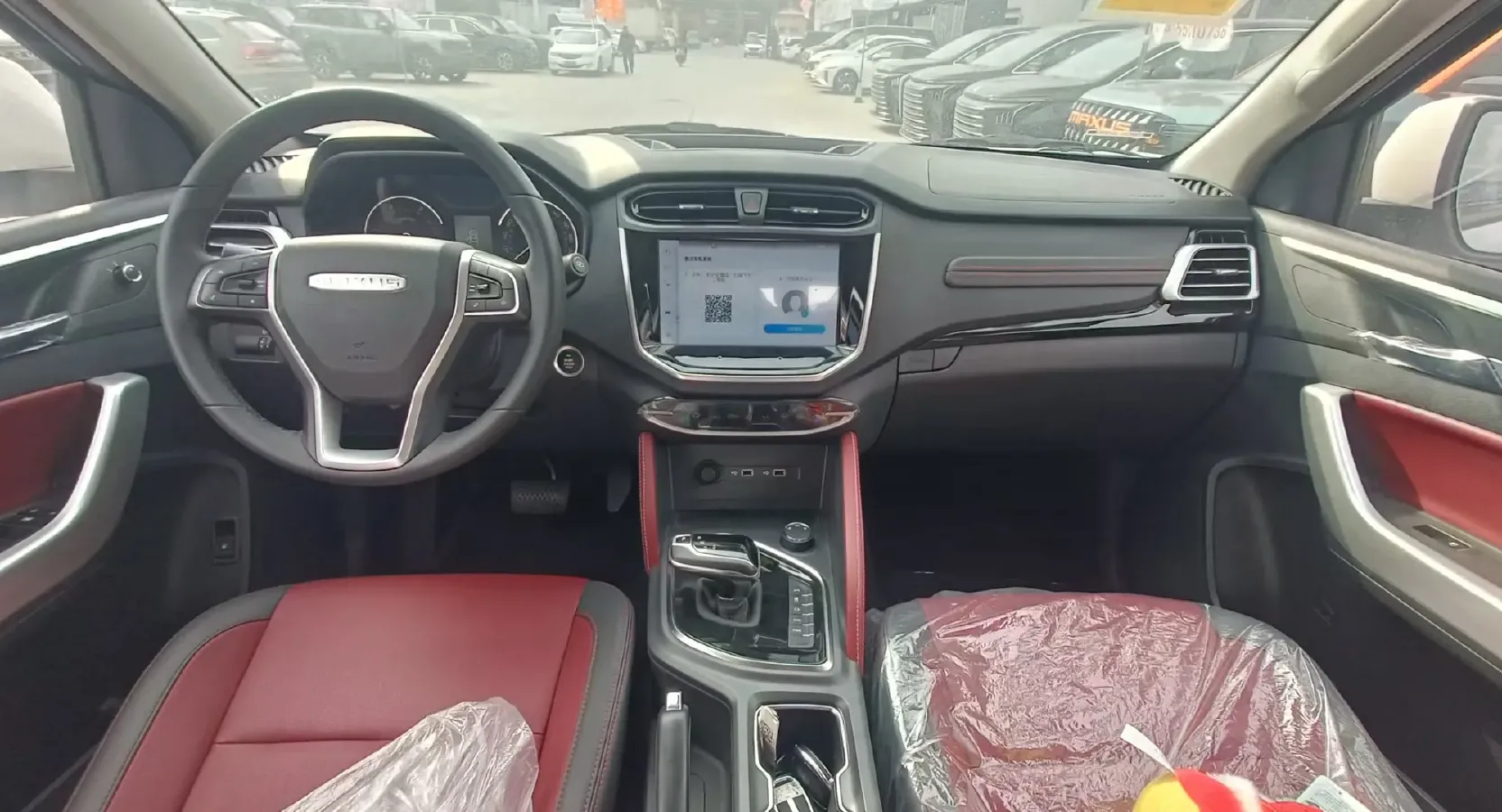 2025 MAXUS InterstellarX 2.5T 224HP L4 8AT,autocango,china used car exporter,china ev exporter,chinese used car exporter,chinese used ev exporter