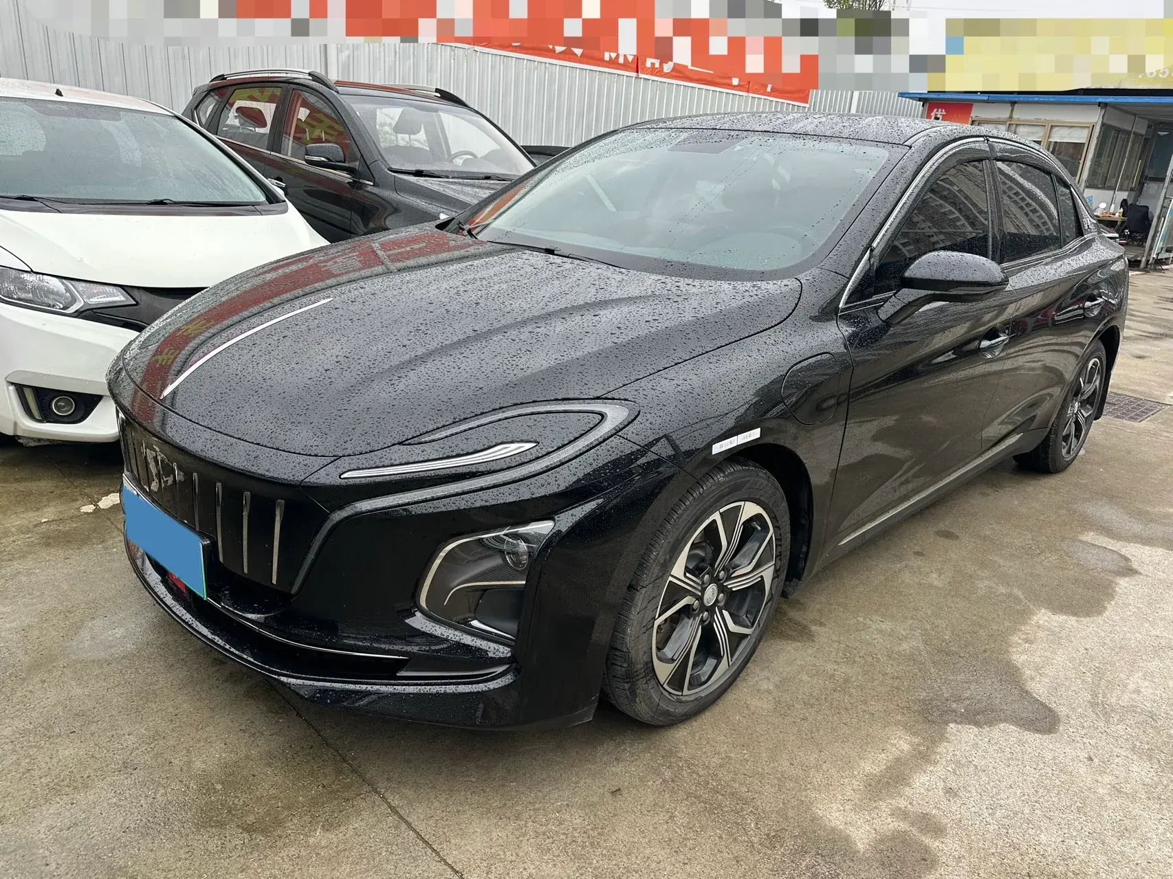 2023 HONGQI E-QM5 view 1