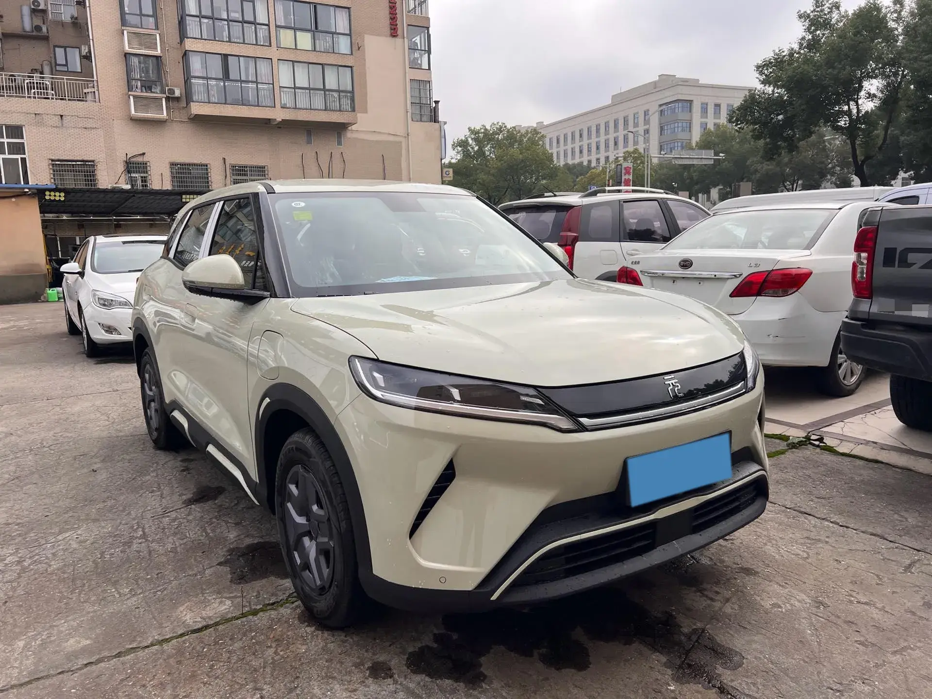 2025 BYD YUANUP thumbnail 3