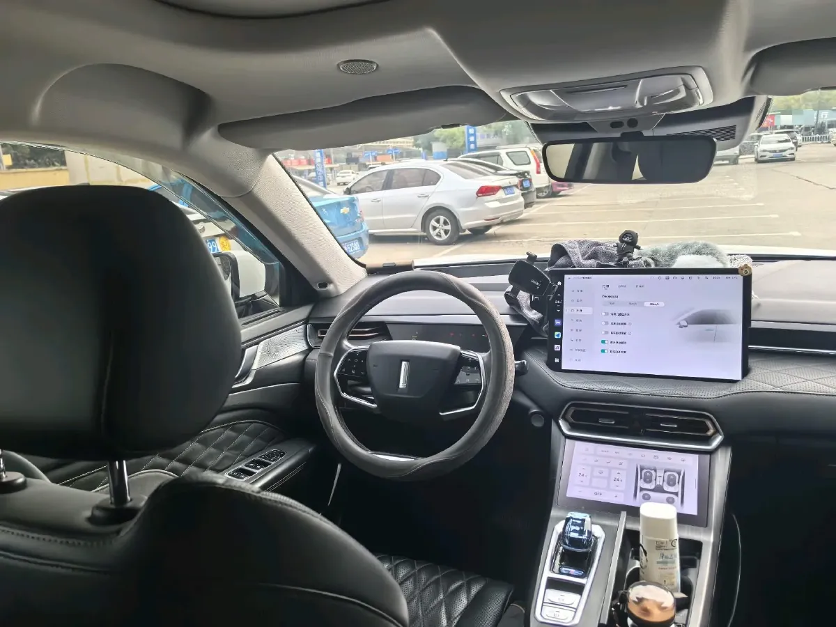 2022 WEY Latte DHT 1.5T 156HP L4 2DHT Hybrid,autocango,china used car exporter,china ev exporter,chinese used car exporter,chinese used ev exporter