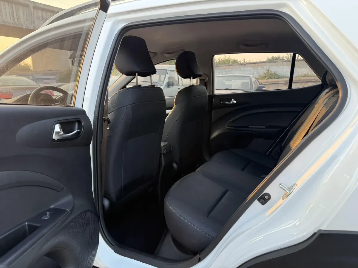 2021 Kia KX1 1.4L 100HP L4 6AT,autocango,china used car exporter,china ev exporter,chinese used car exporter,chinese used ev exporter