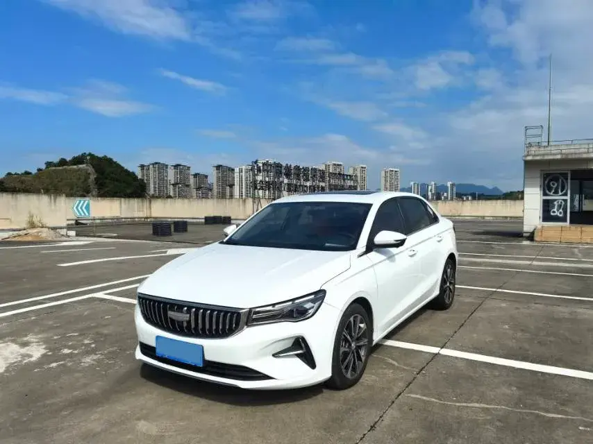 2025 GEELY EMGRAND view 1