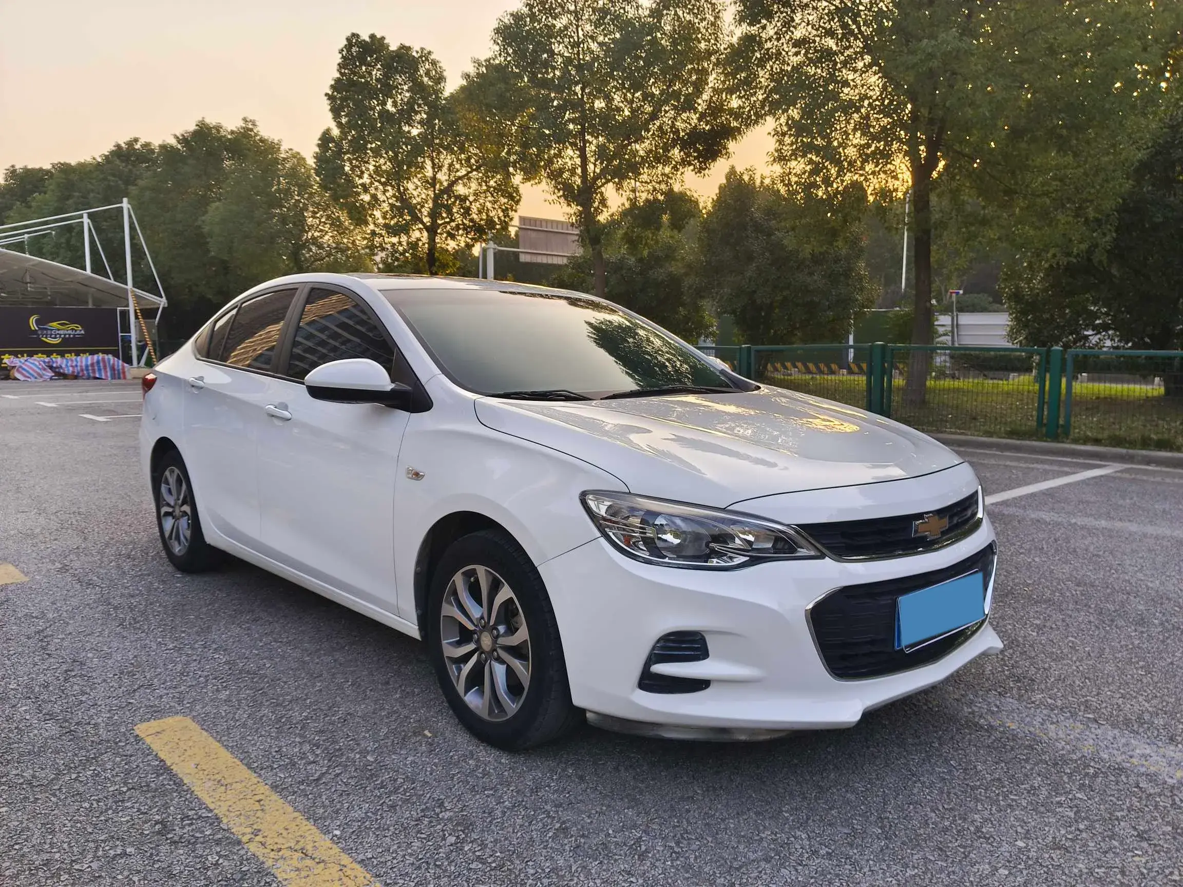 2018 CHEVROLET CAVALIER thumbnail 2