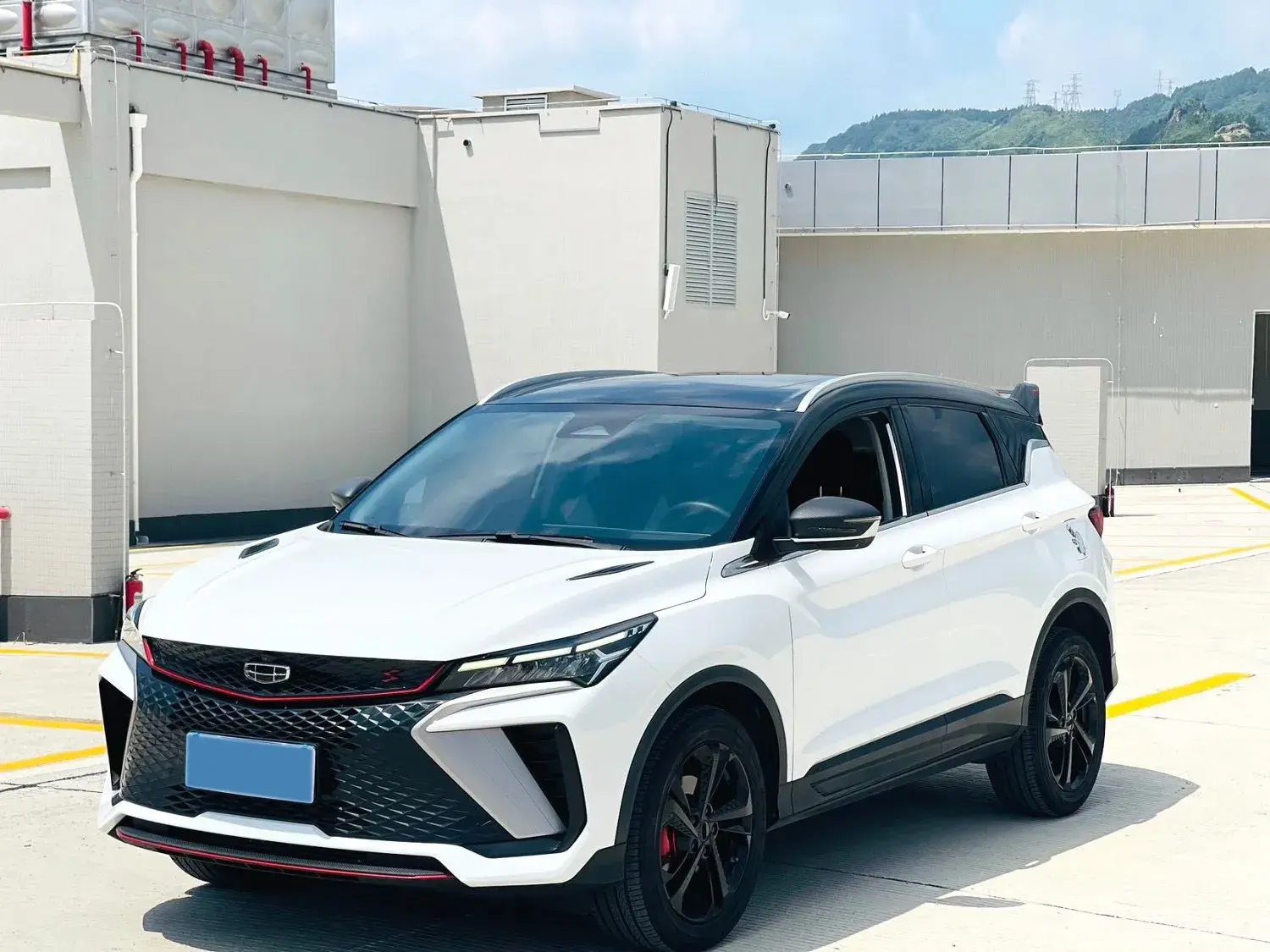 2022 GEELY COOLRAY view 1