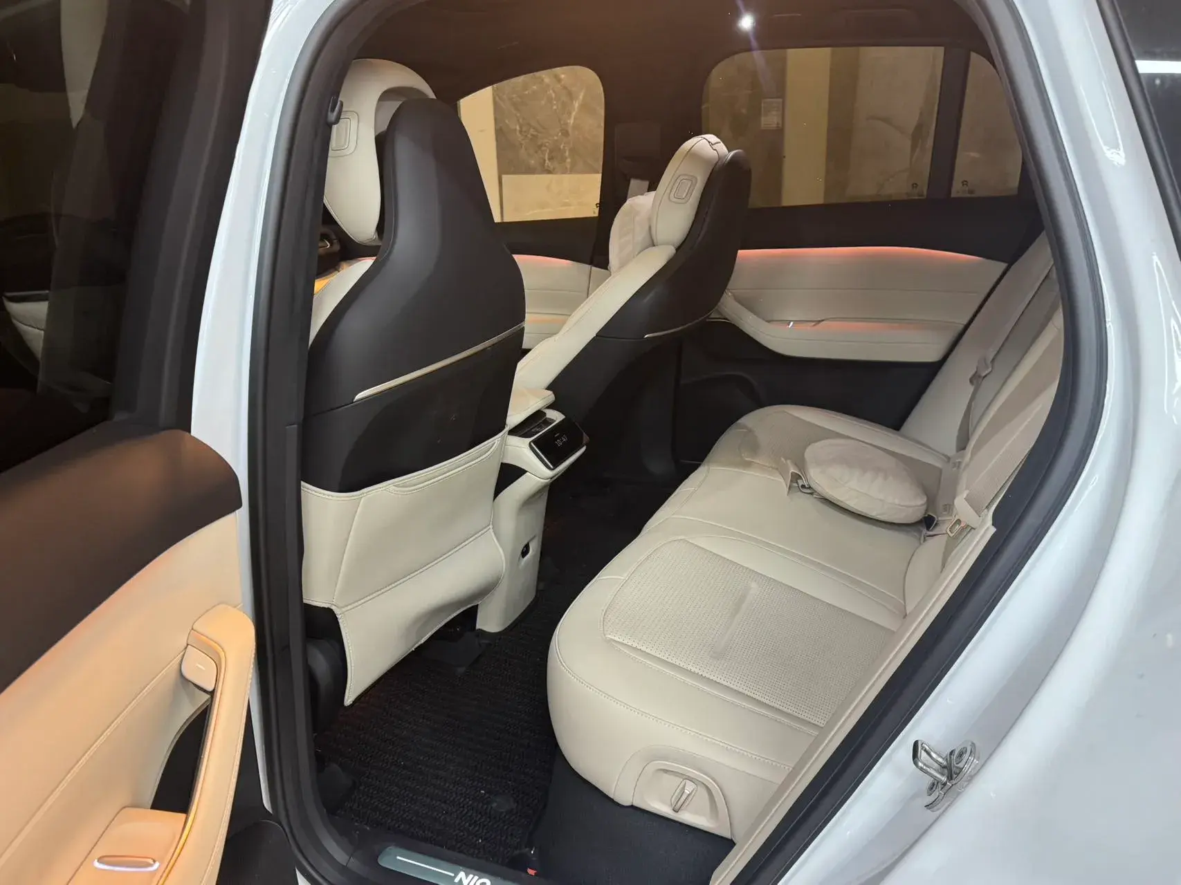 2024 NIO ES6 thumbnail 3