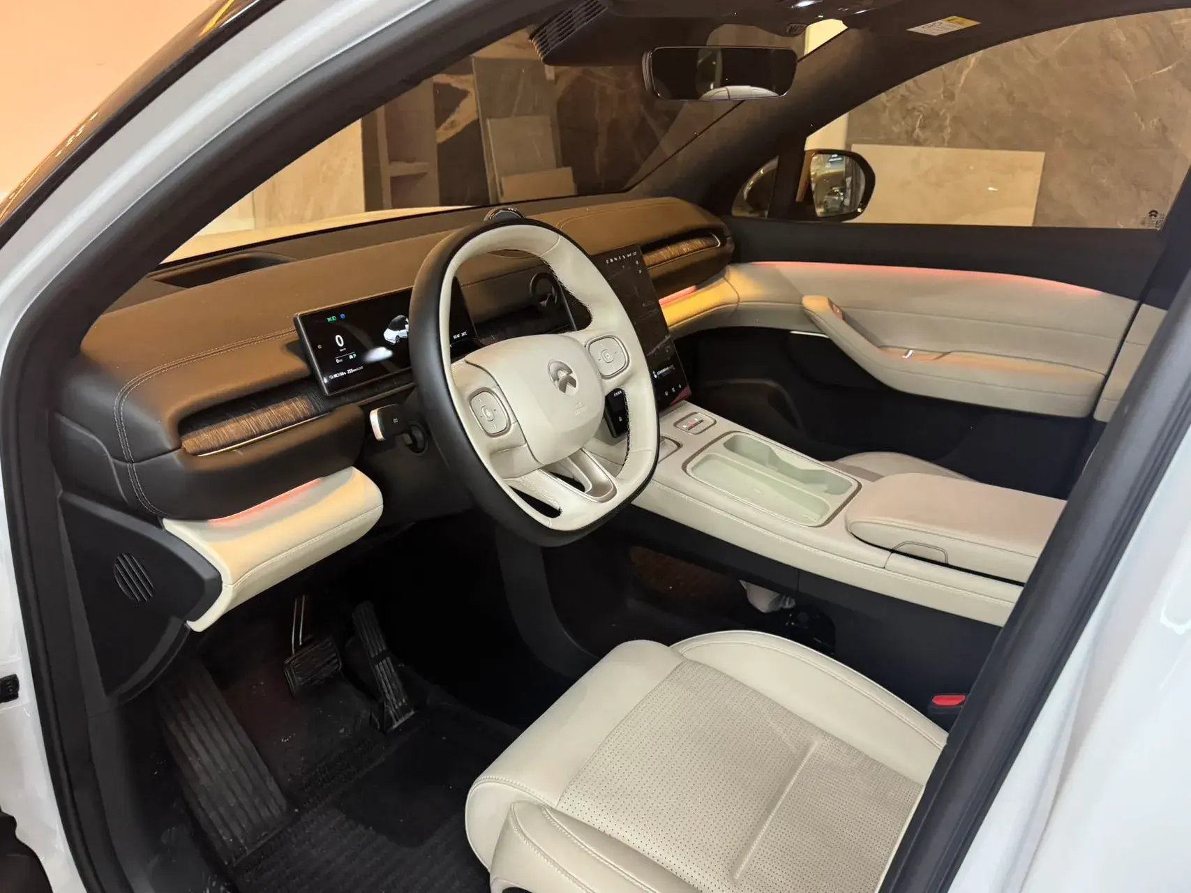 2024 NIO ES6 thumbnail 4