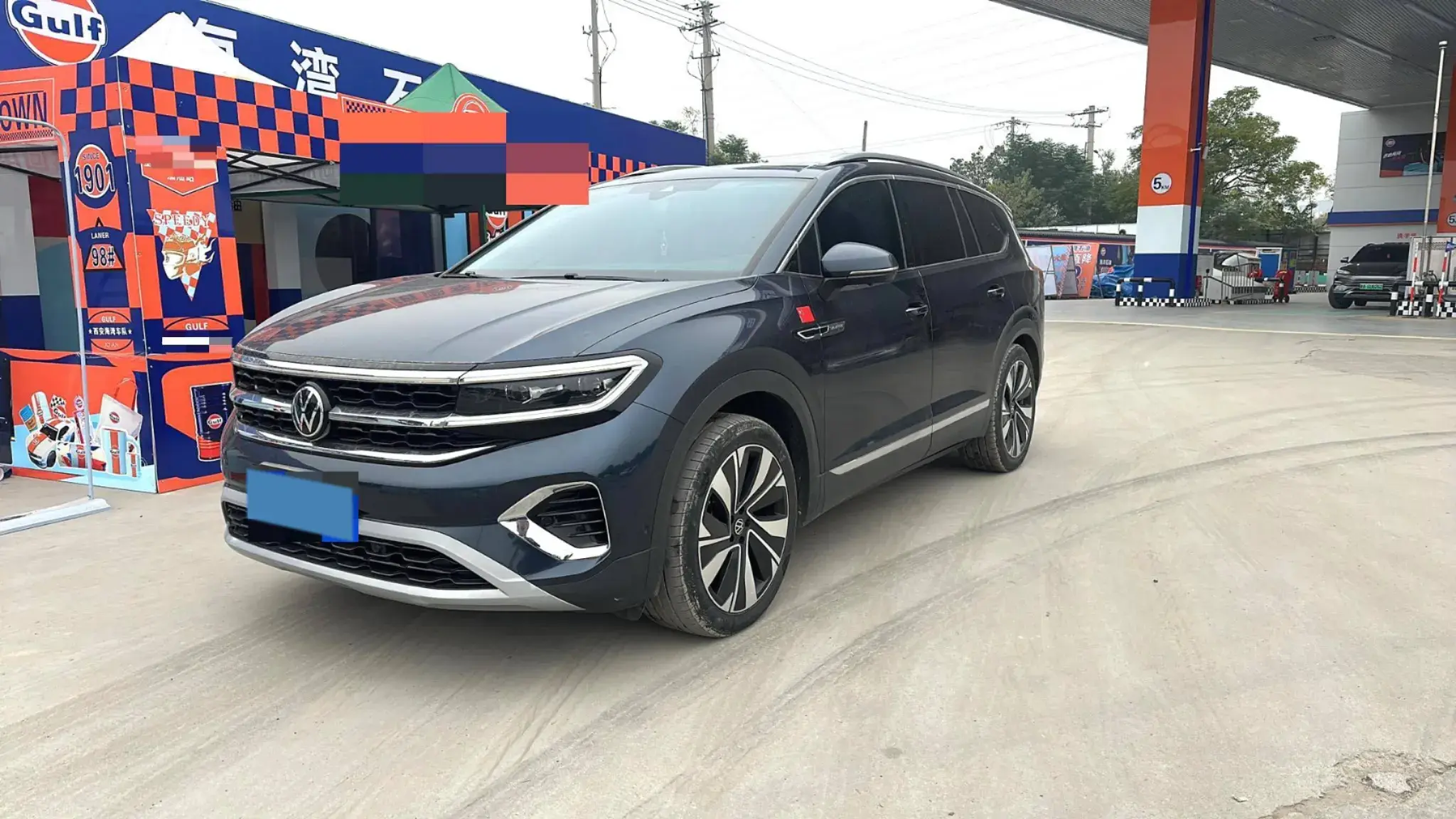 2022 VOLKSWAGEN TALAGON view 1