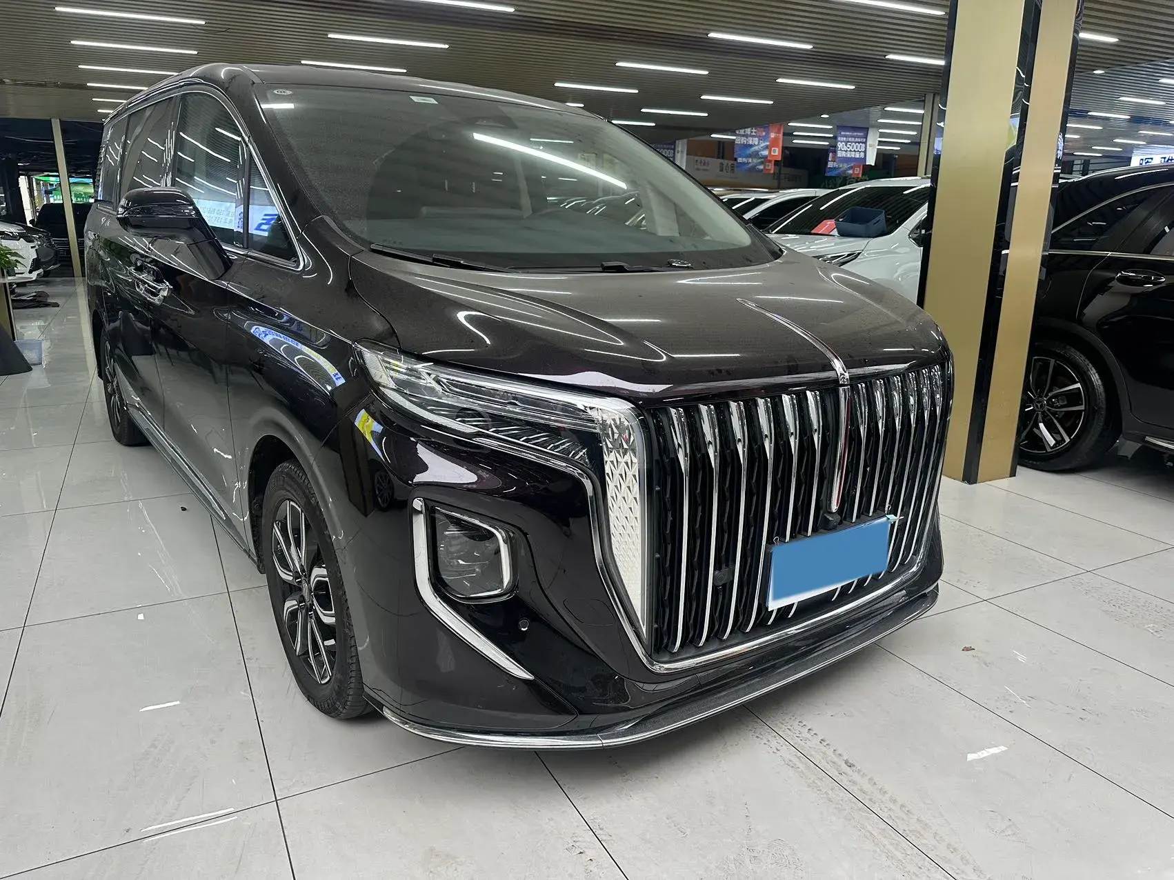 2023 HONGQI HQ9 thumbnail 3