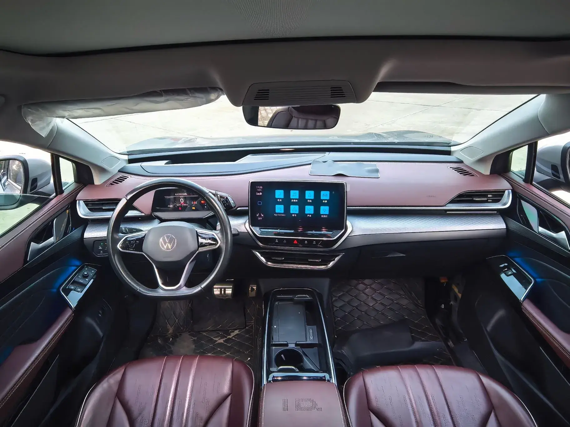 2023 VOLKSWAGEN ID.6 thumbnail 3