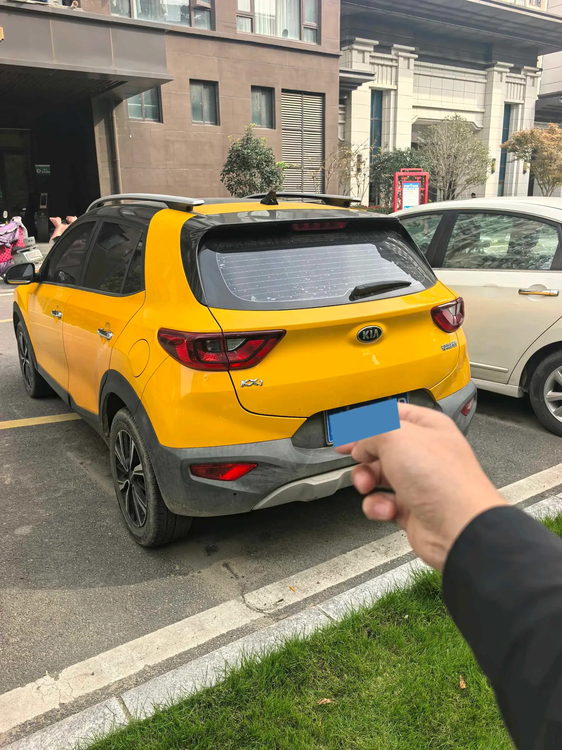 2021 KIA KX1 thumbnail 4