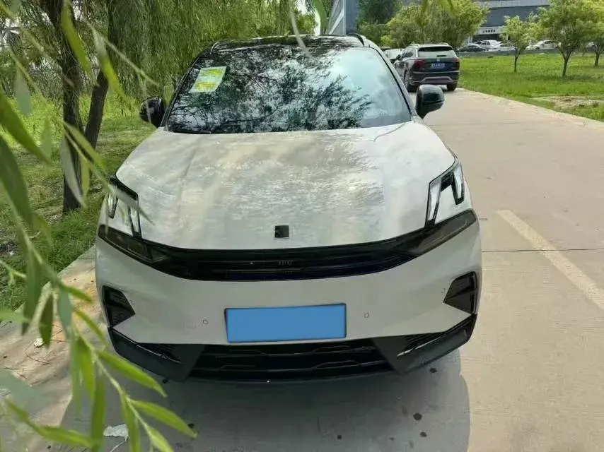 2025 LYNK&CO 06 thumbnail 2