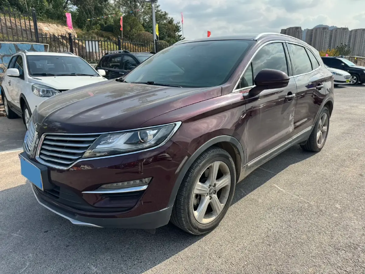 2018 Lincoln MKC 2.0T 203HP L4 6AT