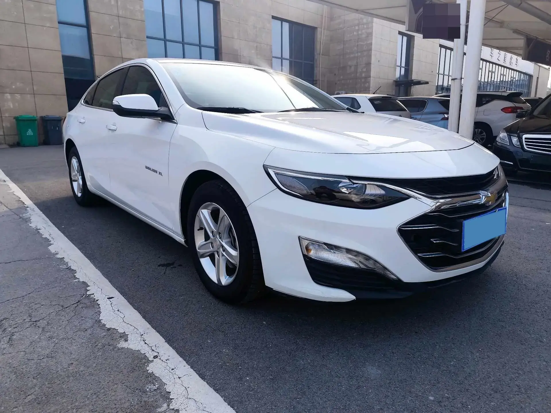 2020 CHEVROLET MALIBU thumbnail 3